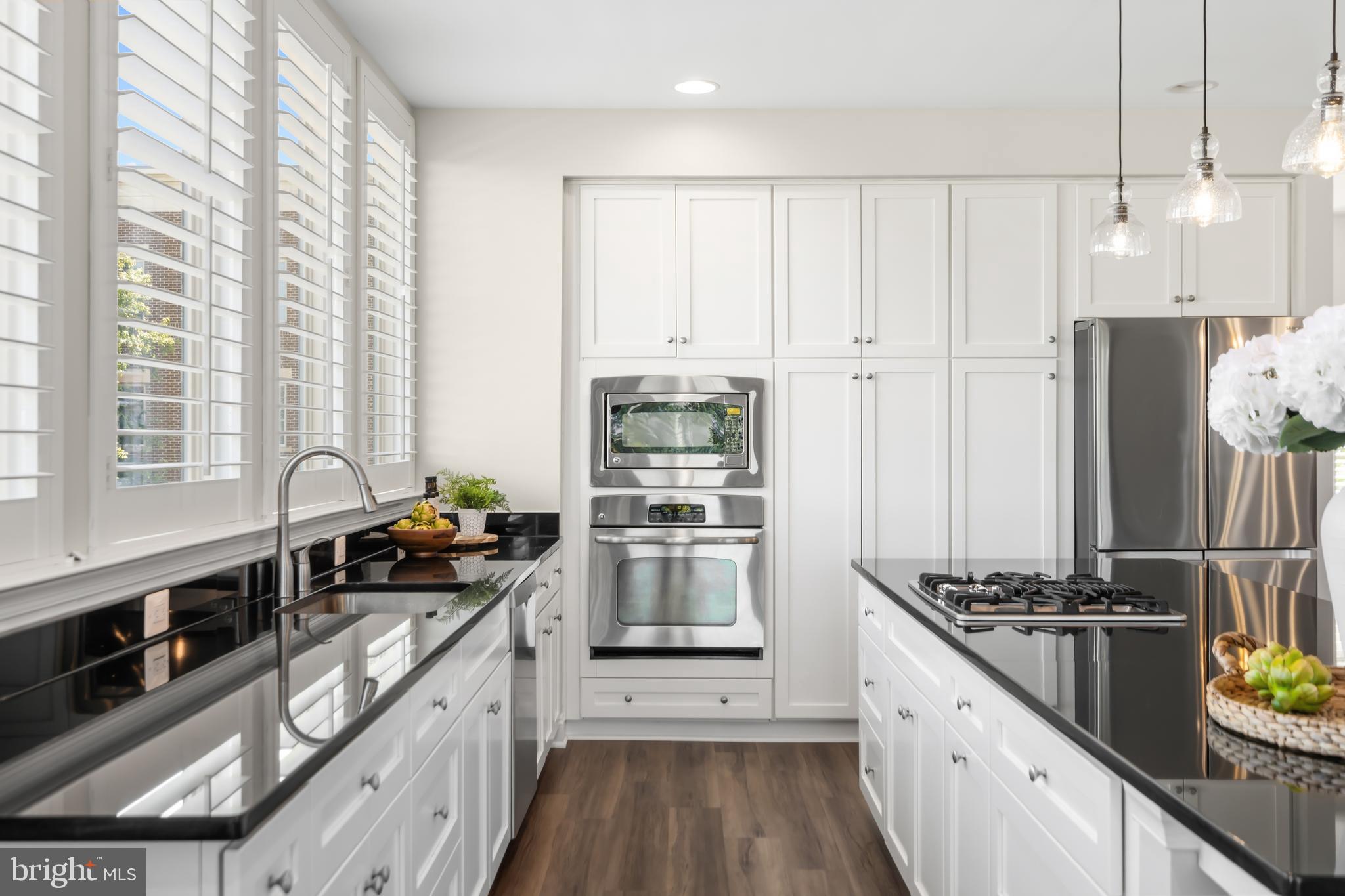 BRAMBLETON TOWN CENTER - Residential
