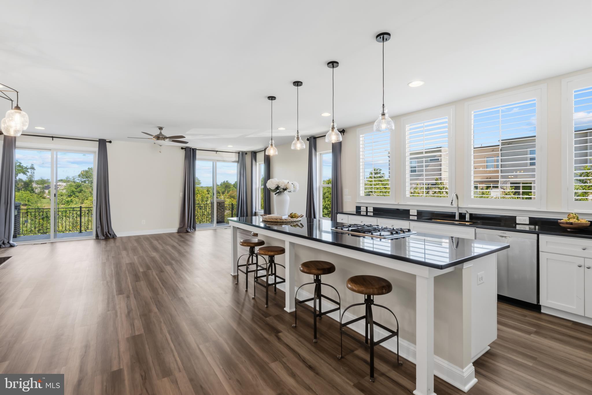 BRAMBLETON TOWN CENTER - Residential