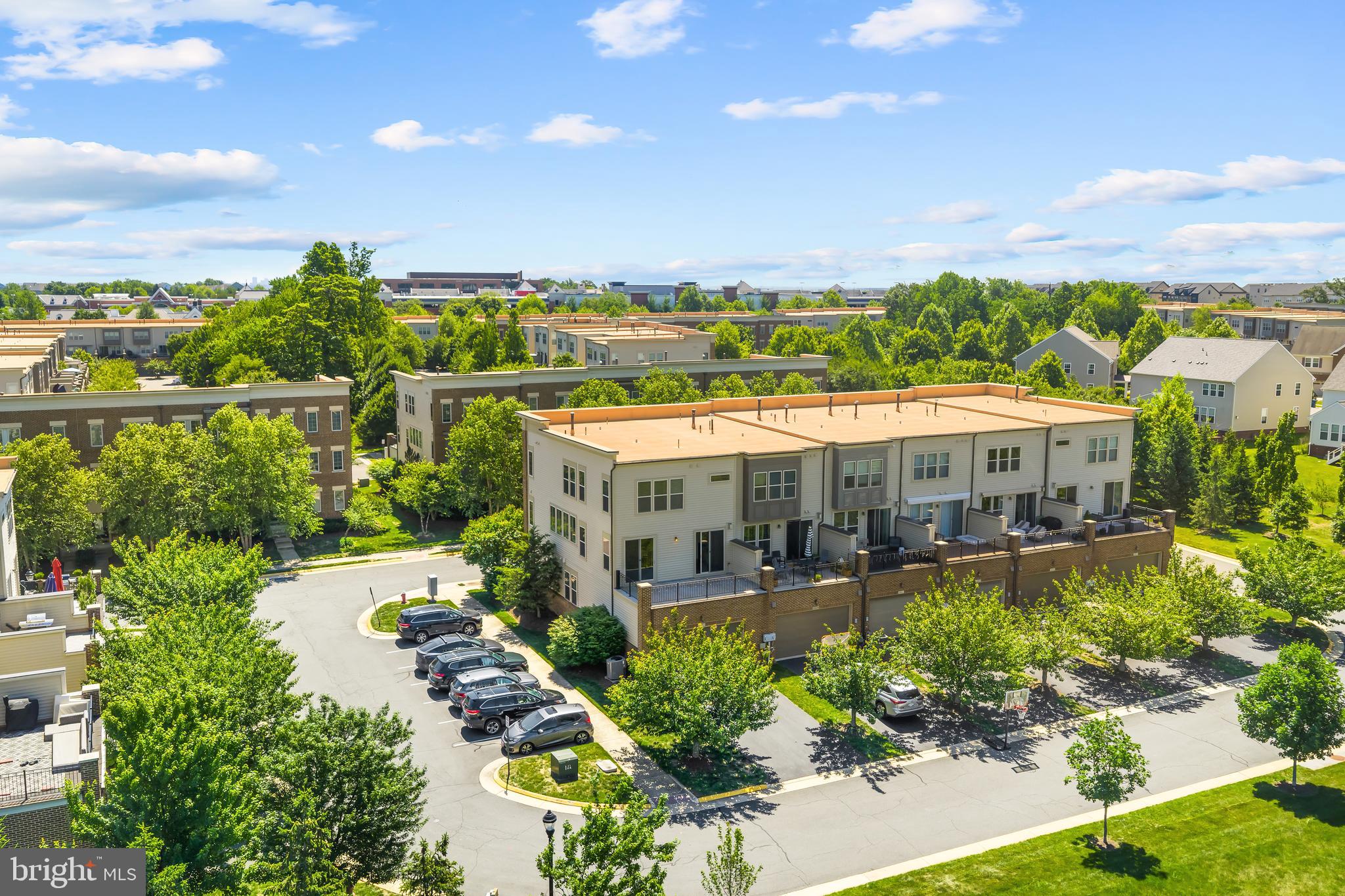 BRAMBLETON TOWN CENTER - Residential
