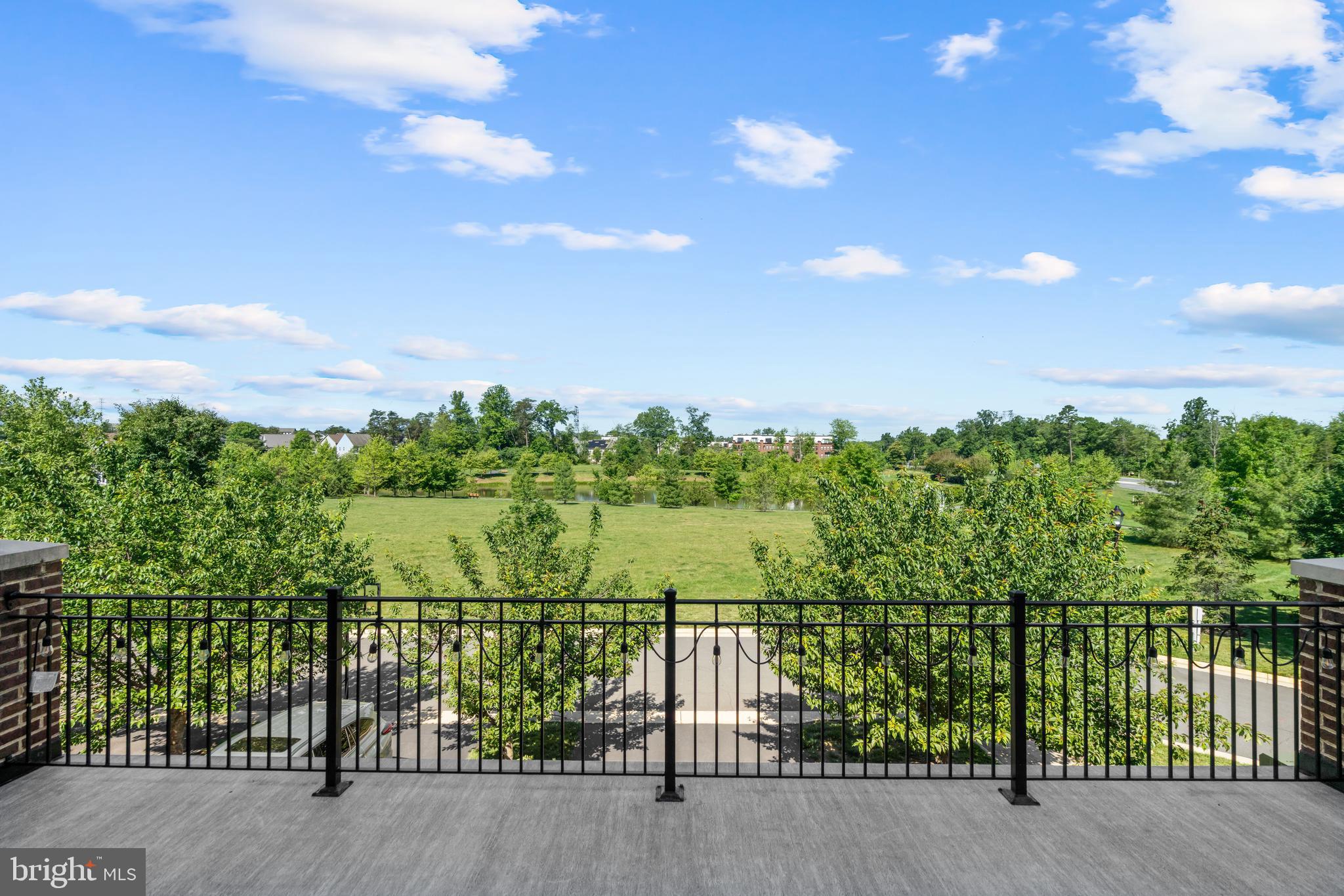 BRAMBLETON TOWN CENTER - Residential