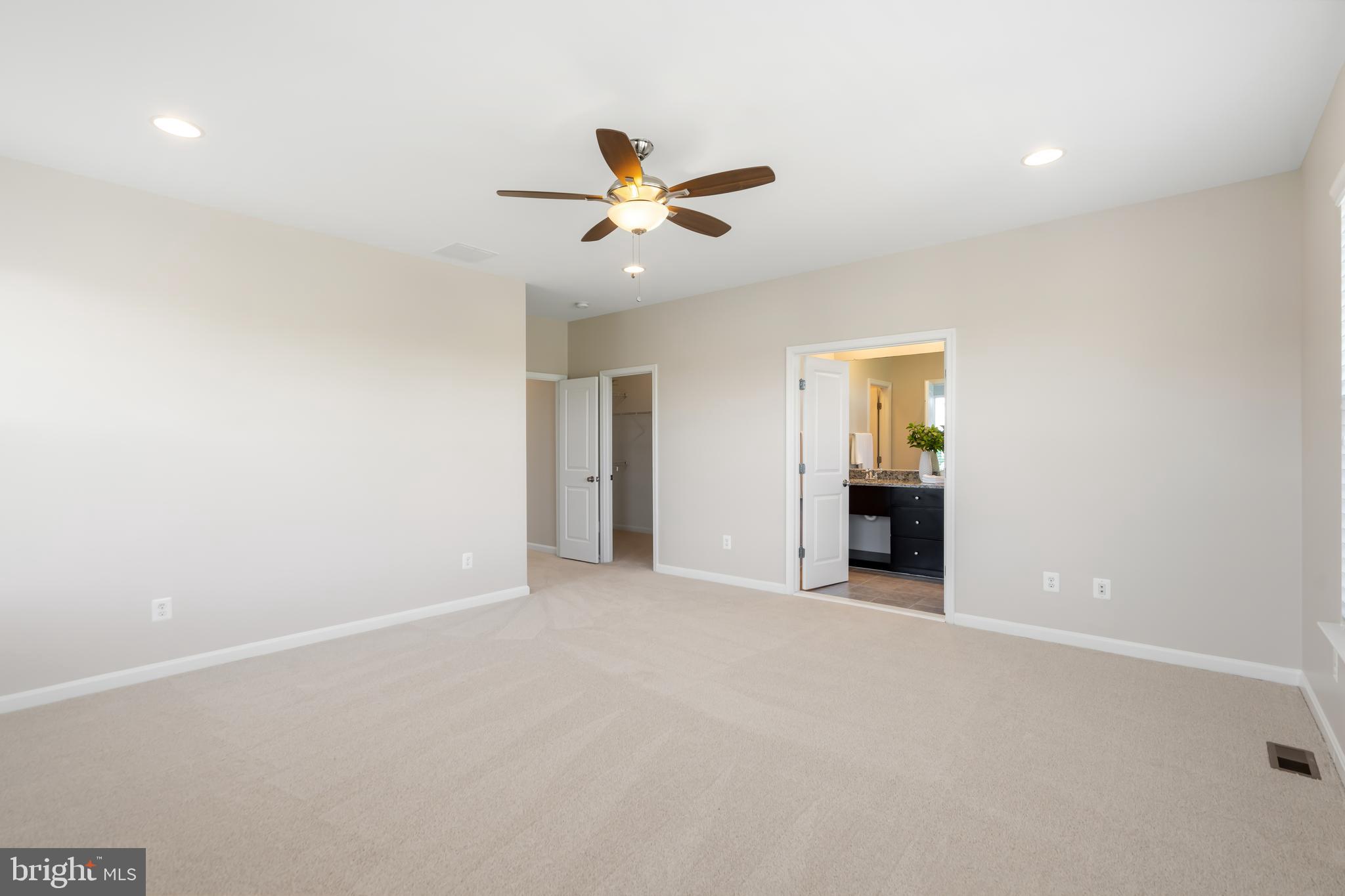 BRAMBLETON TOWN CENTER - Residential