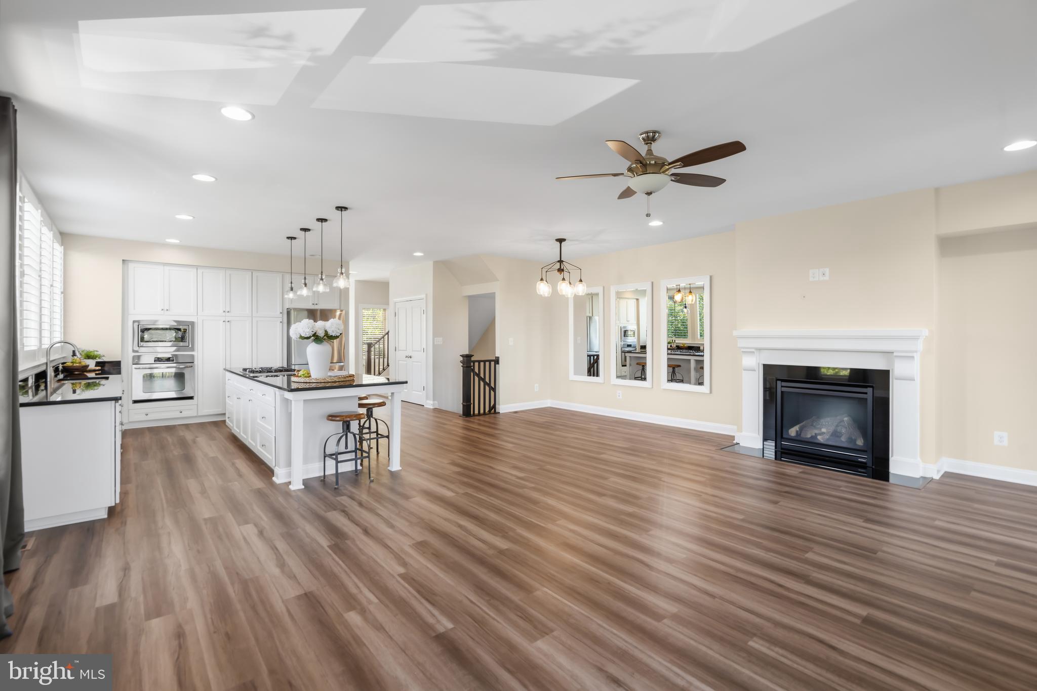 BRAMBLETON TOWN CENTER - Residential