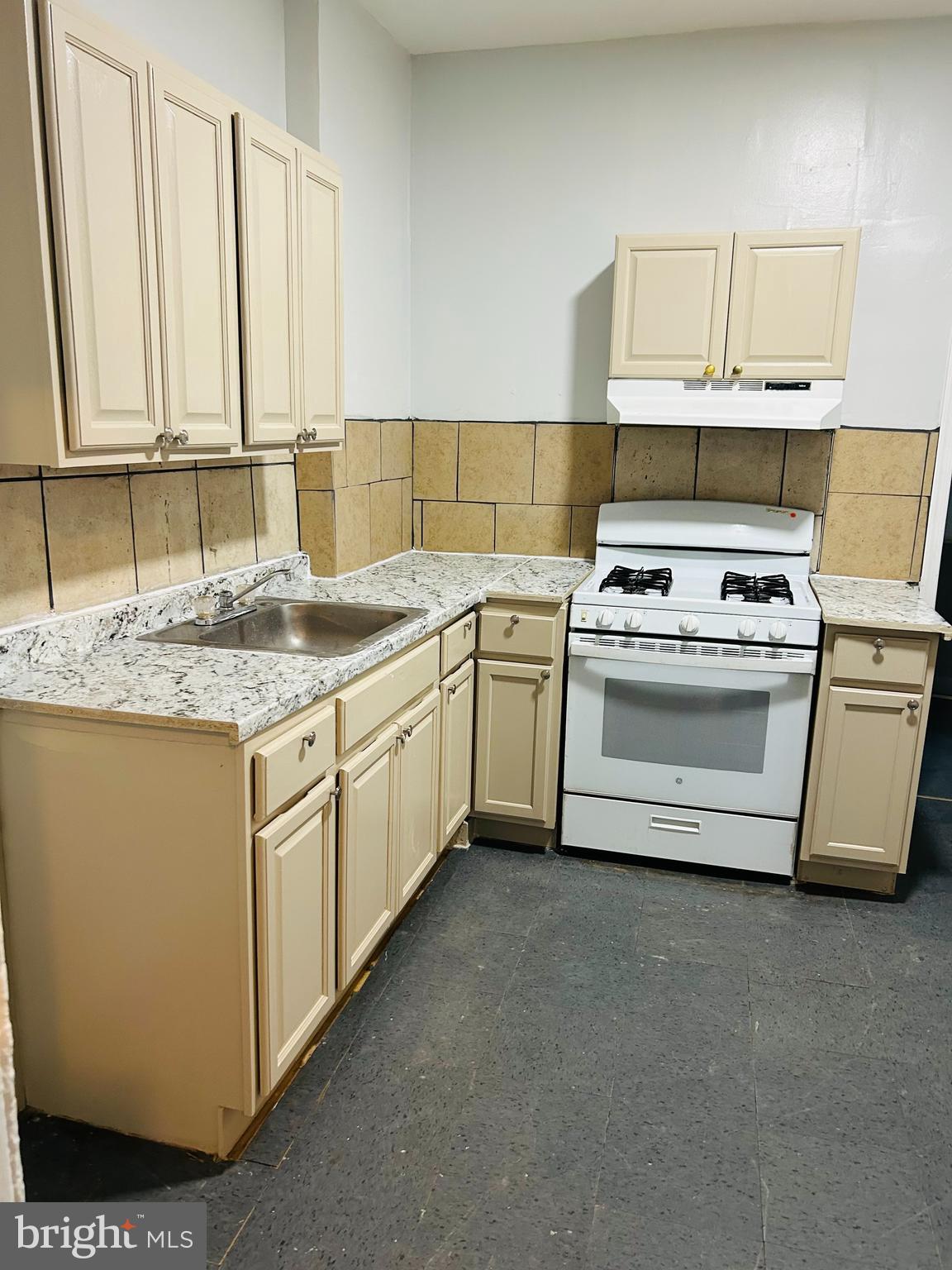 PHILADELPHIA (NORTH) - Residential