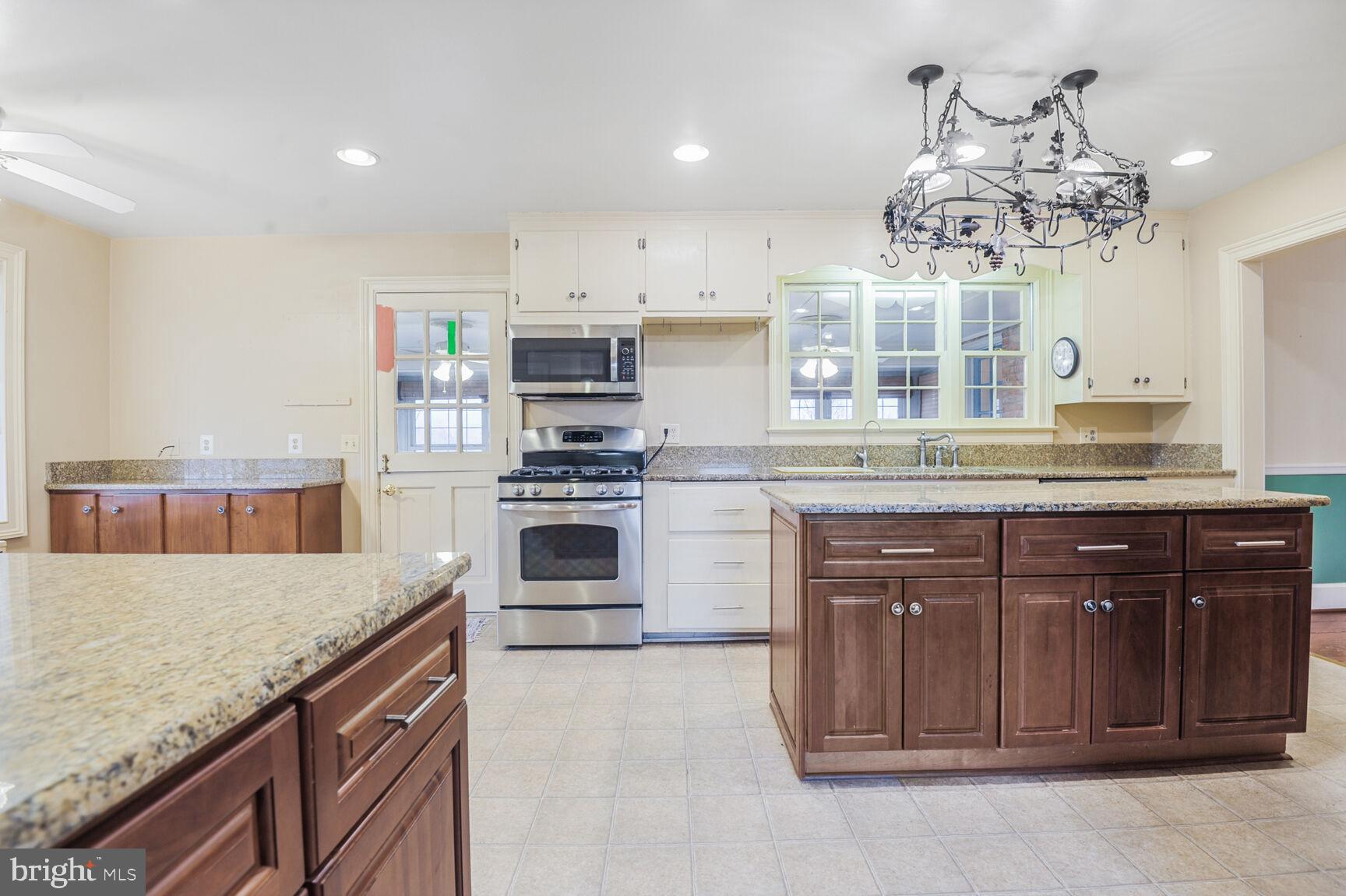 BERRYVILLE - Residential