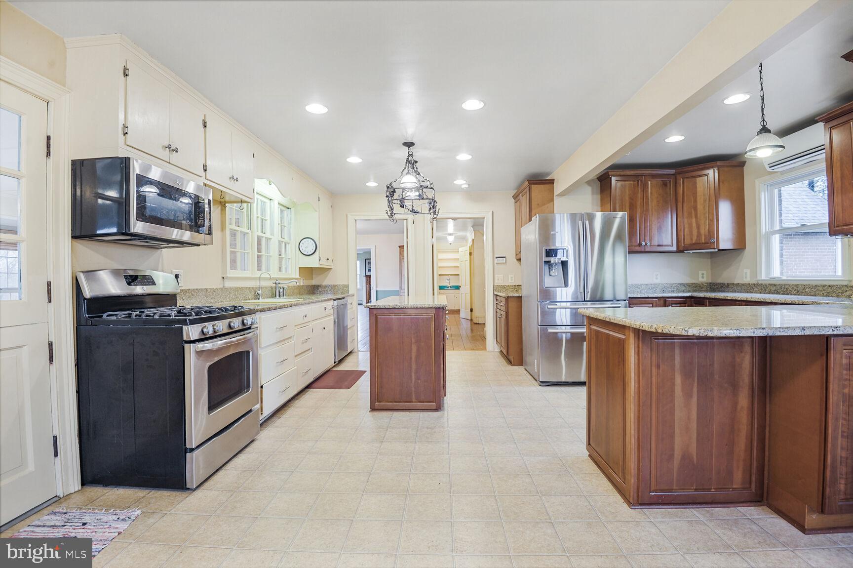 BERRYVILLE - Residential