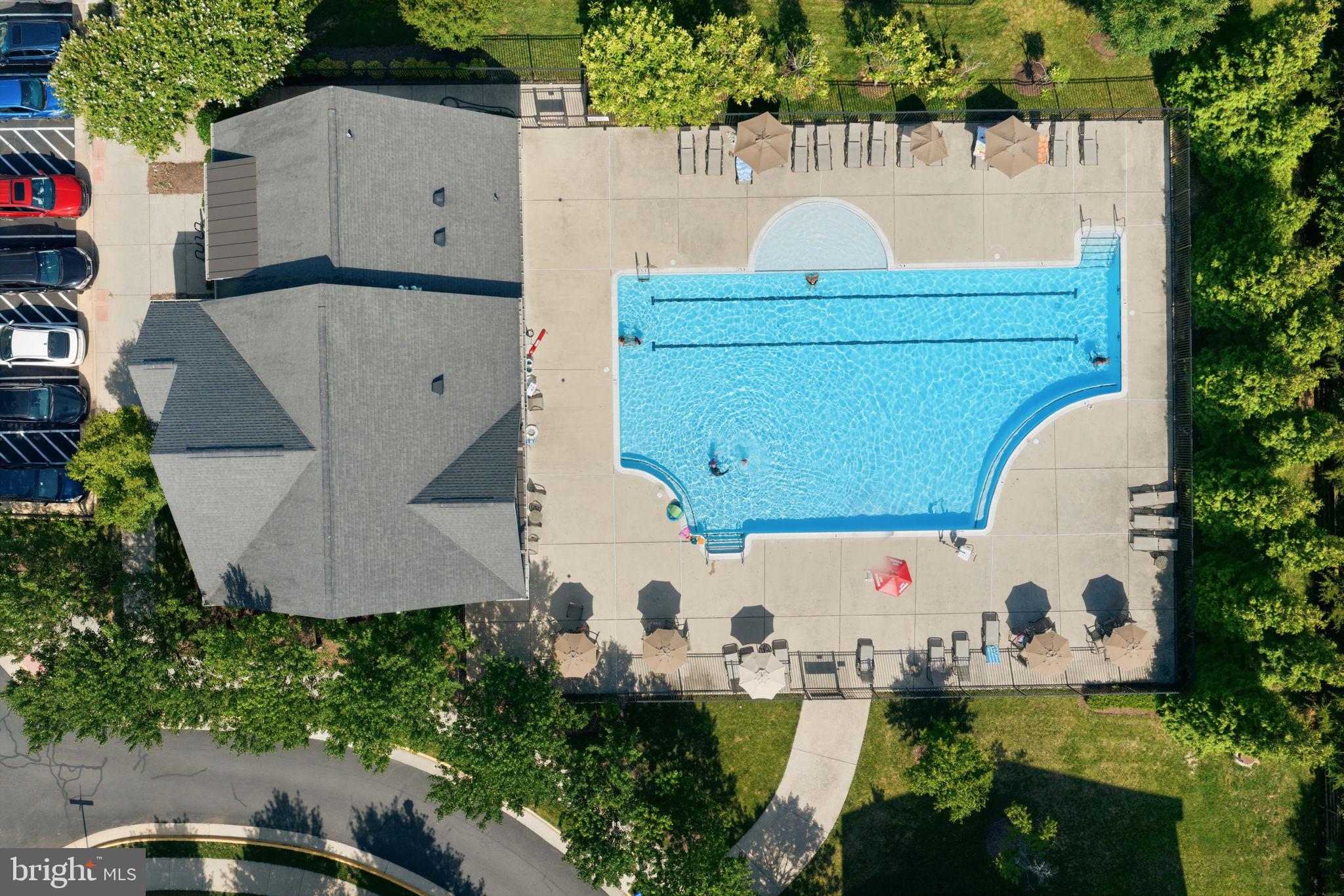 EAST GATE 3 CONDOMINIUM - Residential