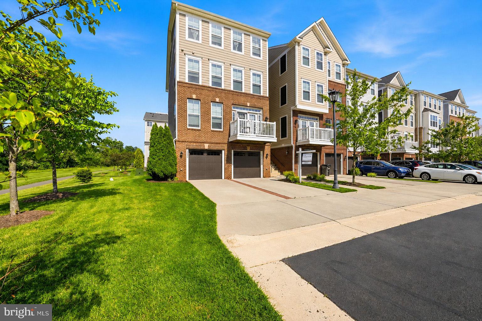 EAST GATE 3 CONDOMINIUM - Residential