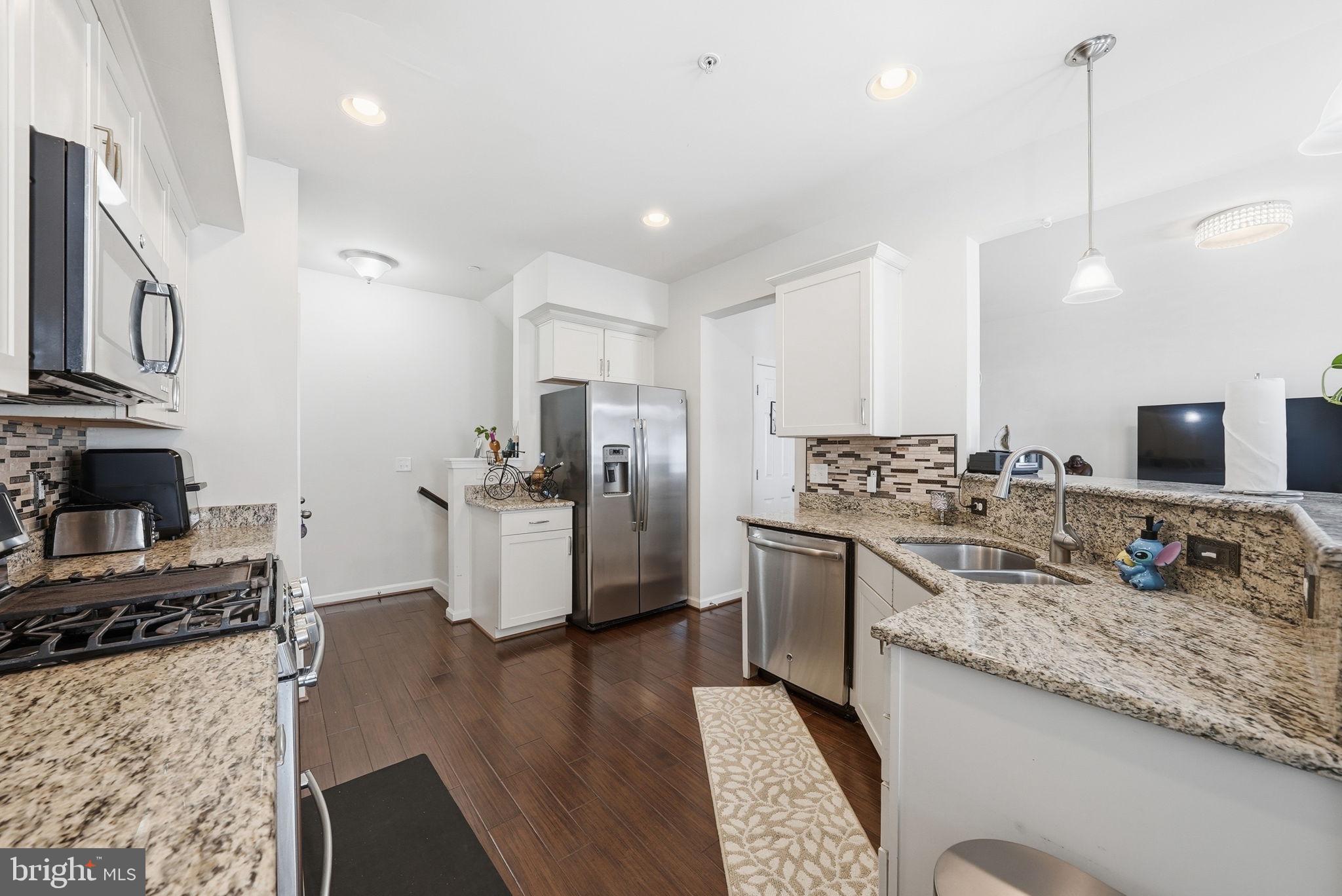 EAST GATE 3 CONDOMINIUM - Residential