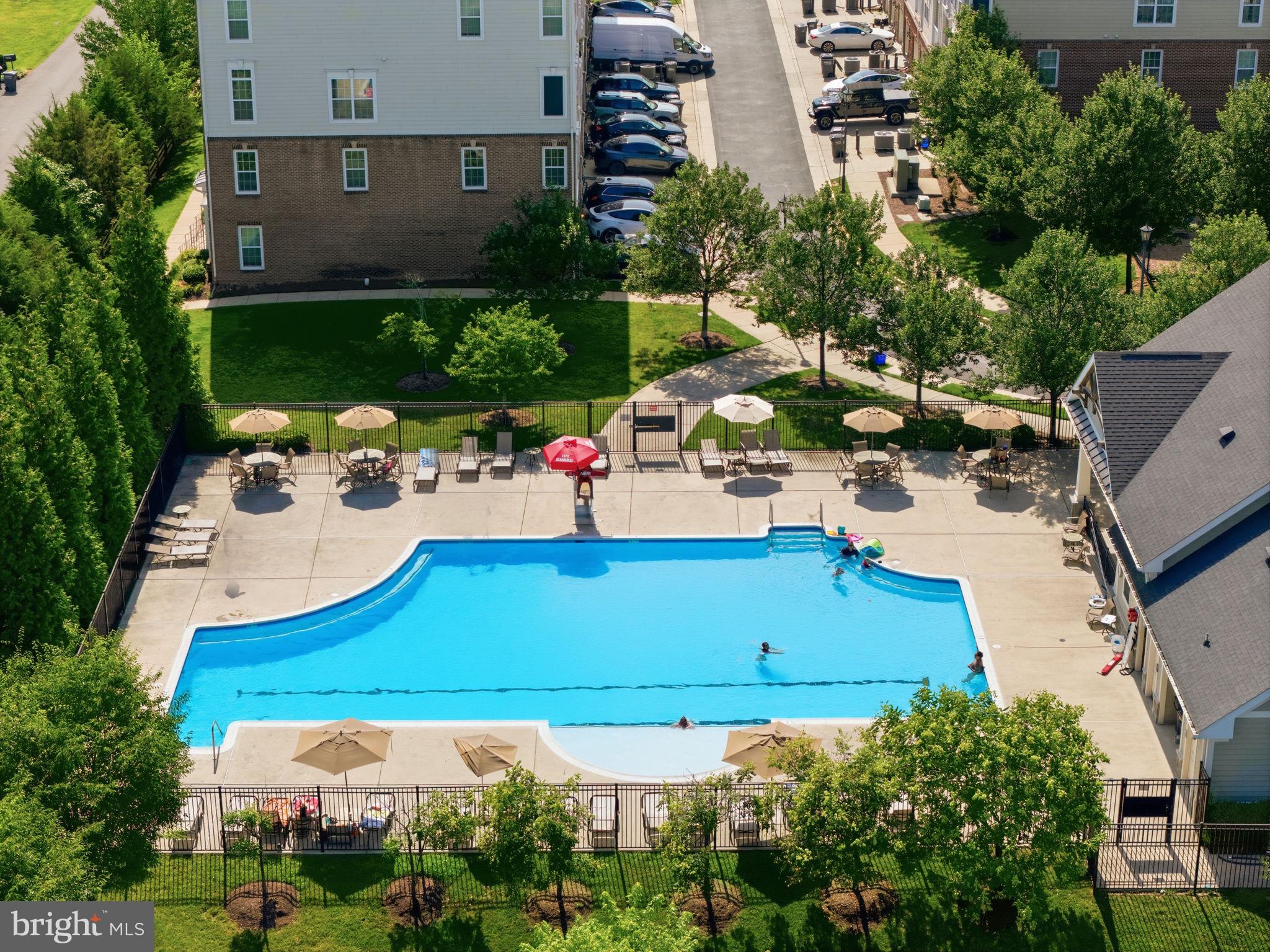 EAST GATE 3 CONDOMINIUM - Residential