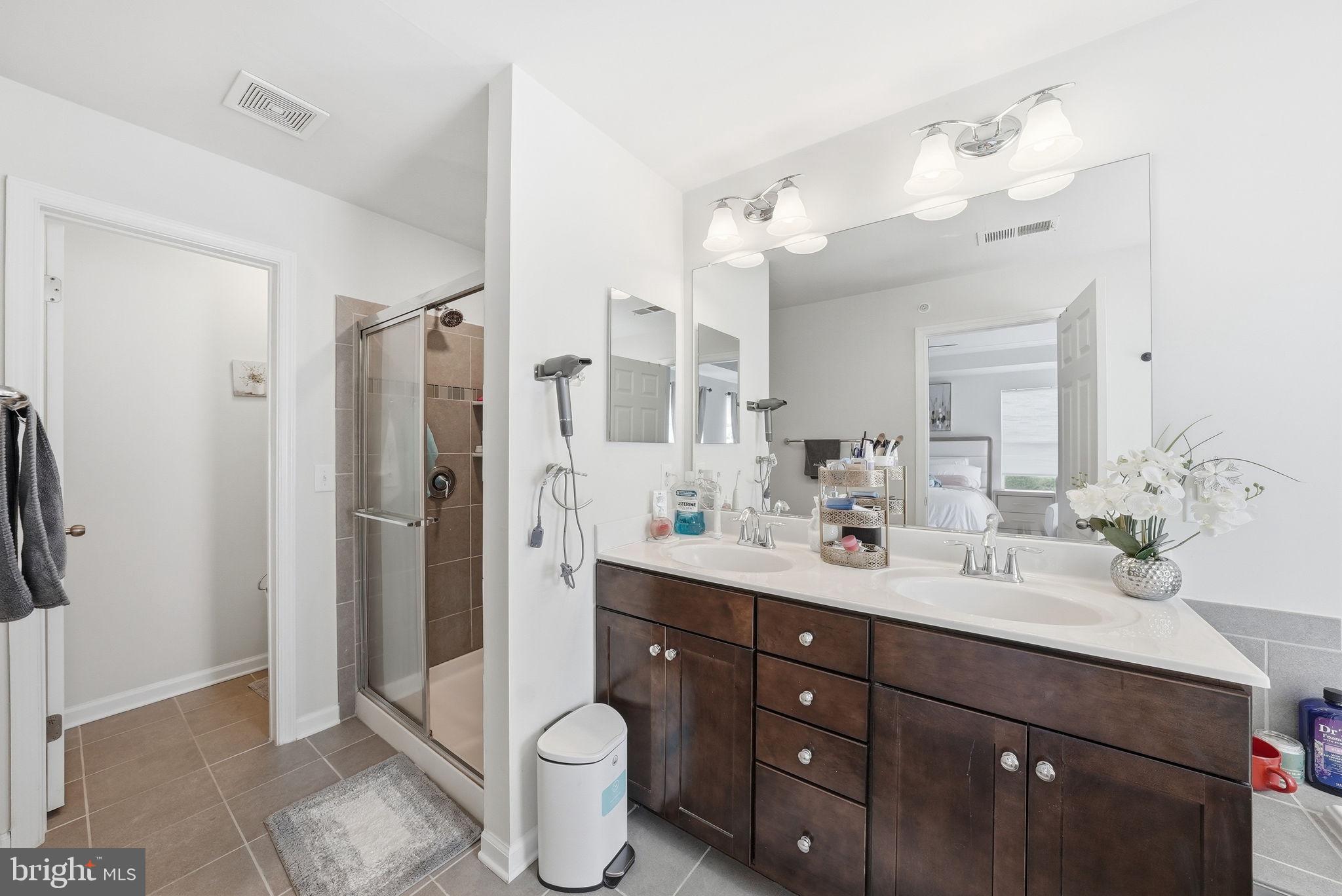 EAST GATE 3 CONDOMINIUM - Residential