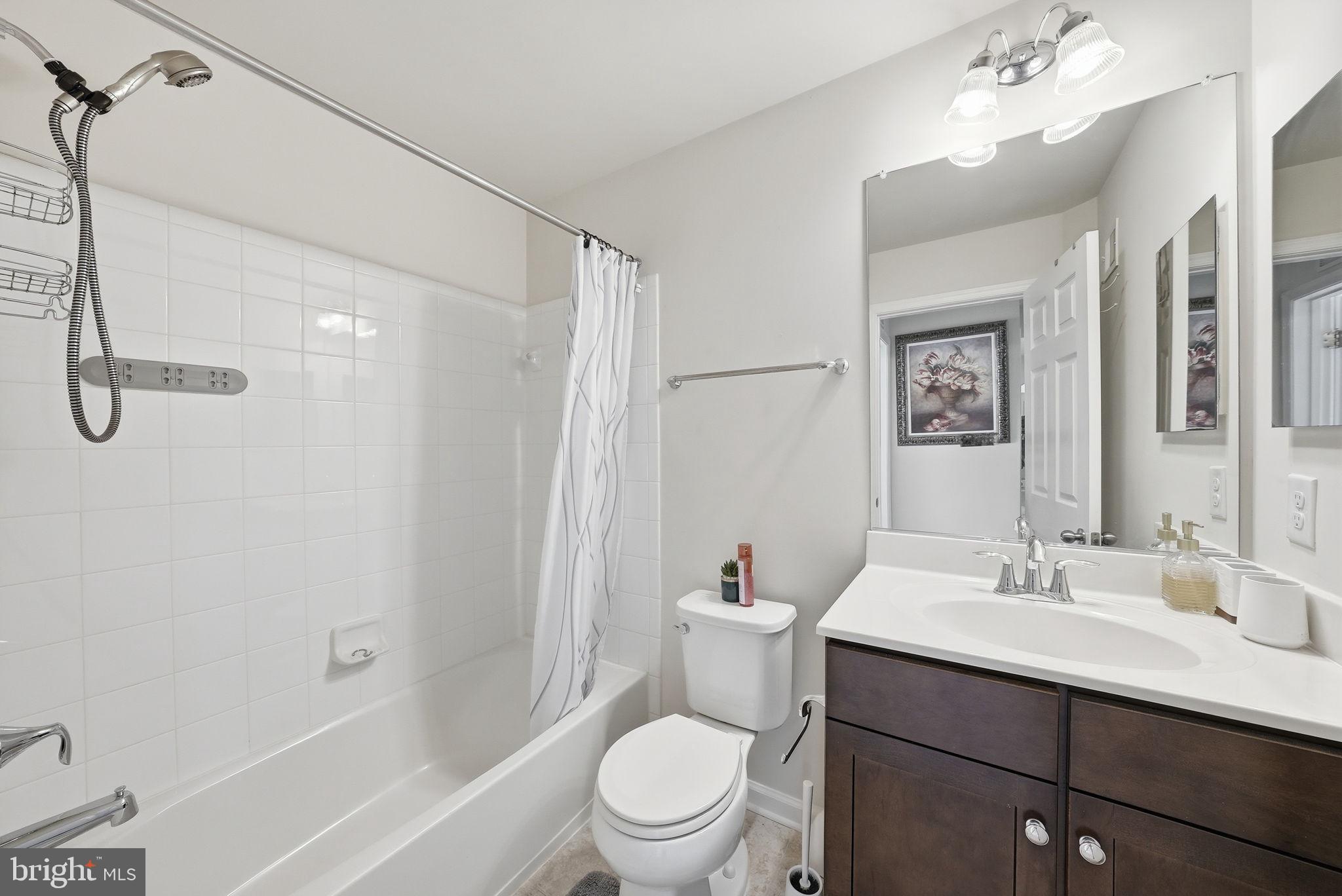 EAST GATE 3 CONDOMINIUM - Residential