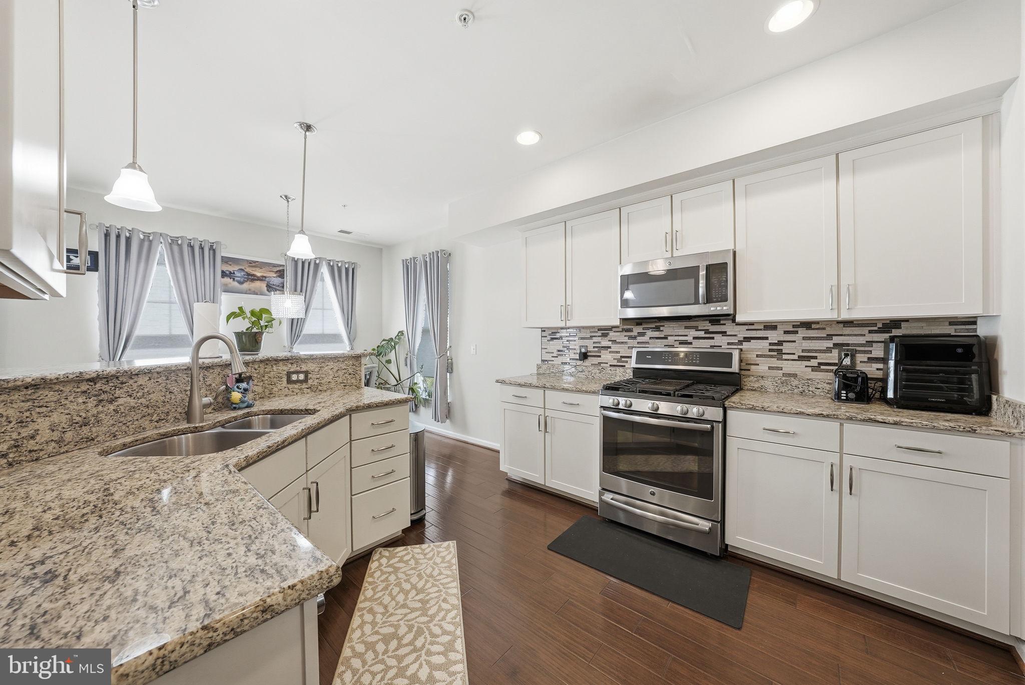 EAST GATE 3 CONDOMINIUM - Residential