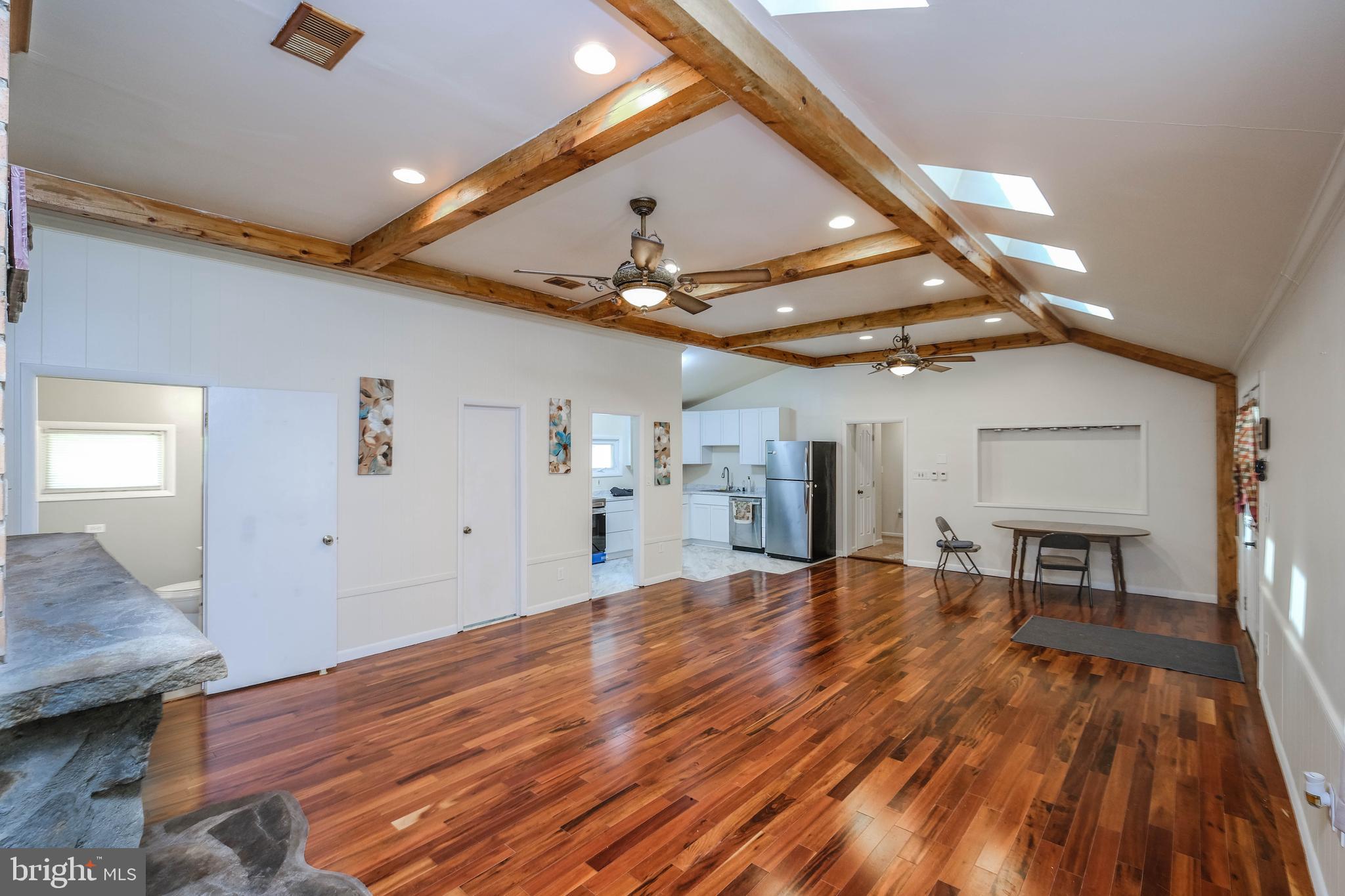 SKYLAND ESTATES - Residential