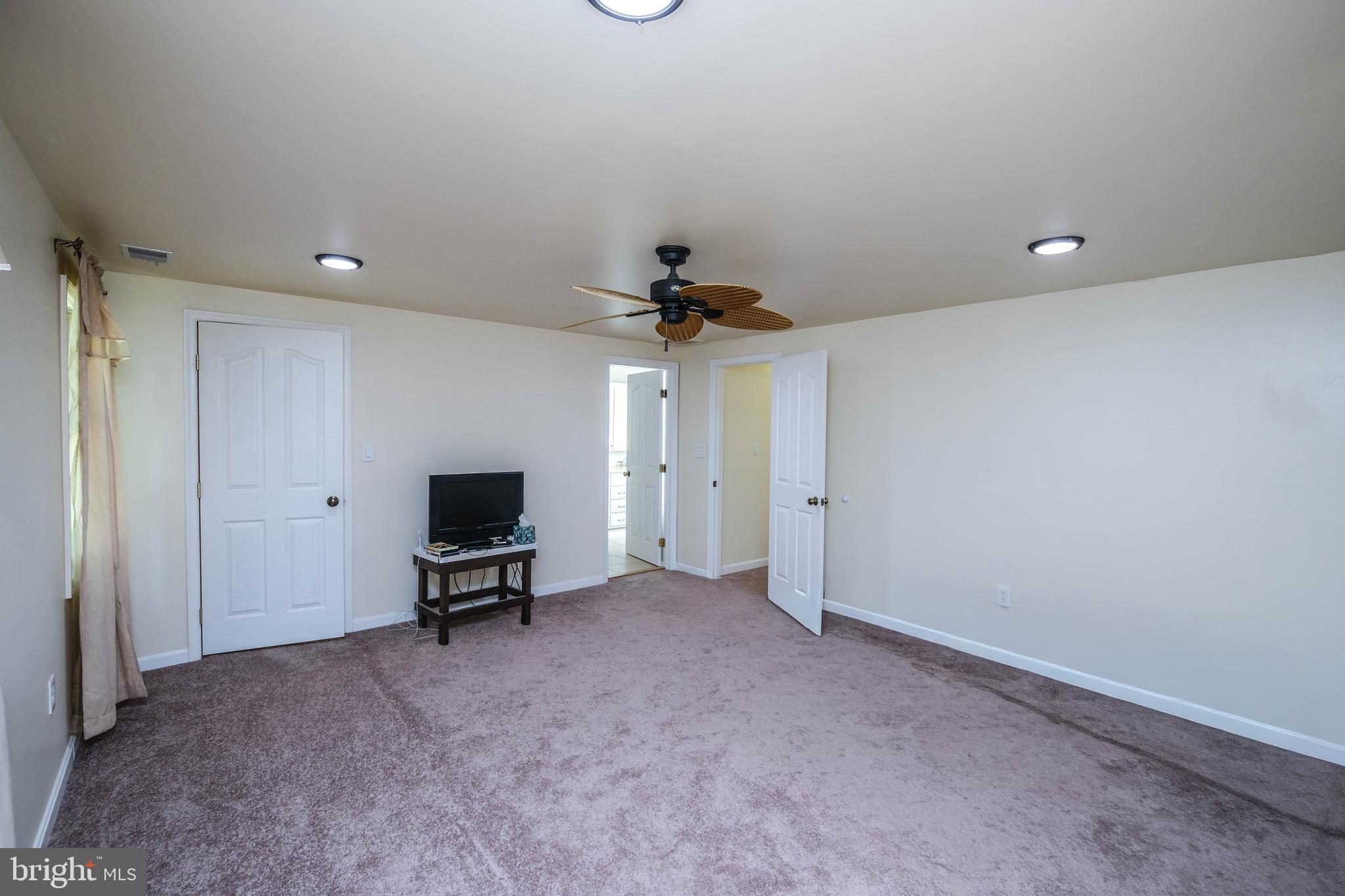 SKYLAND ESTATES - Residential