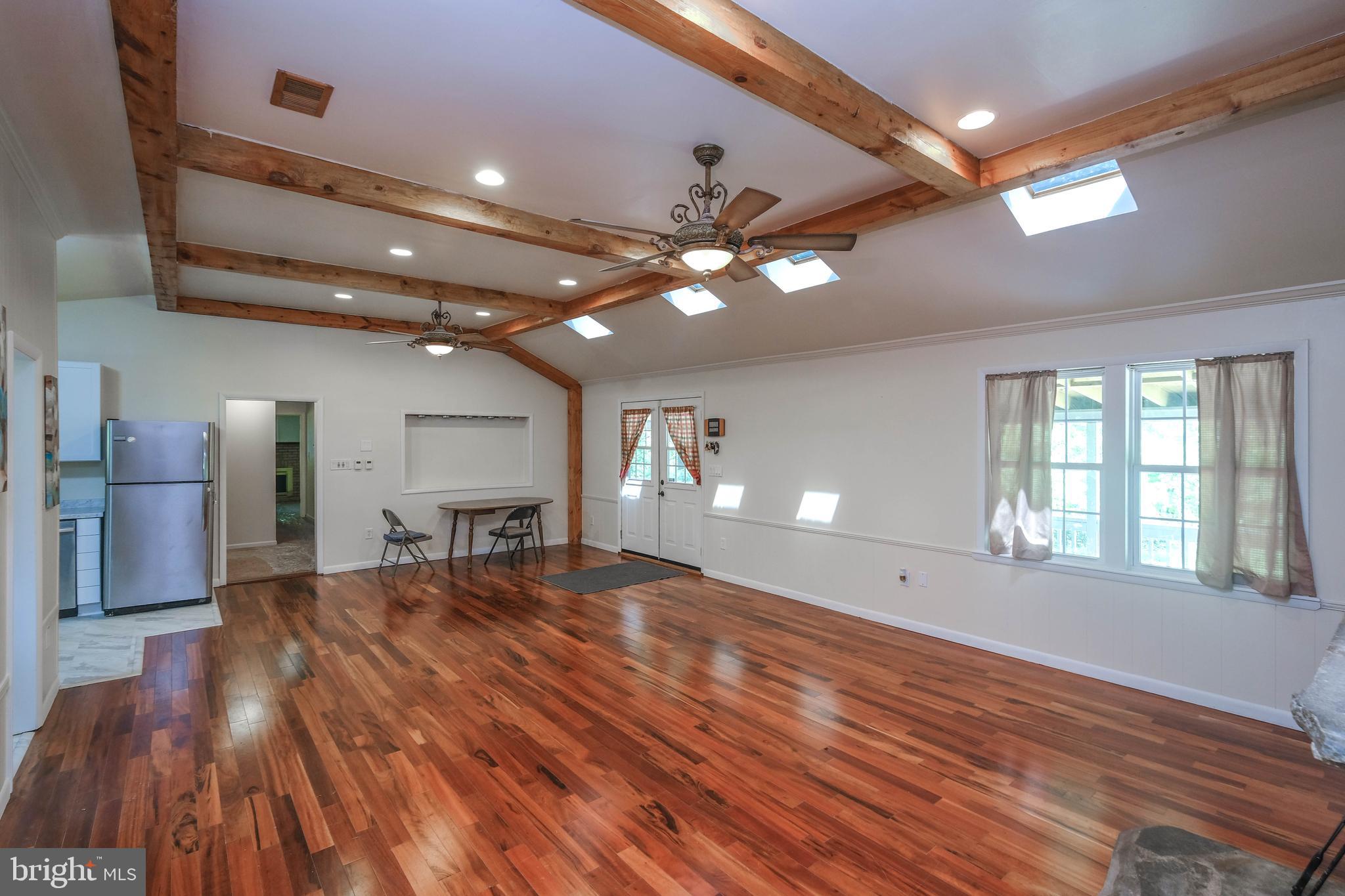 SKYLAND ESTATES - Residential