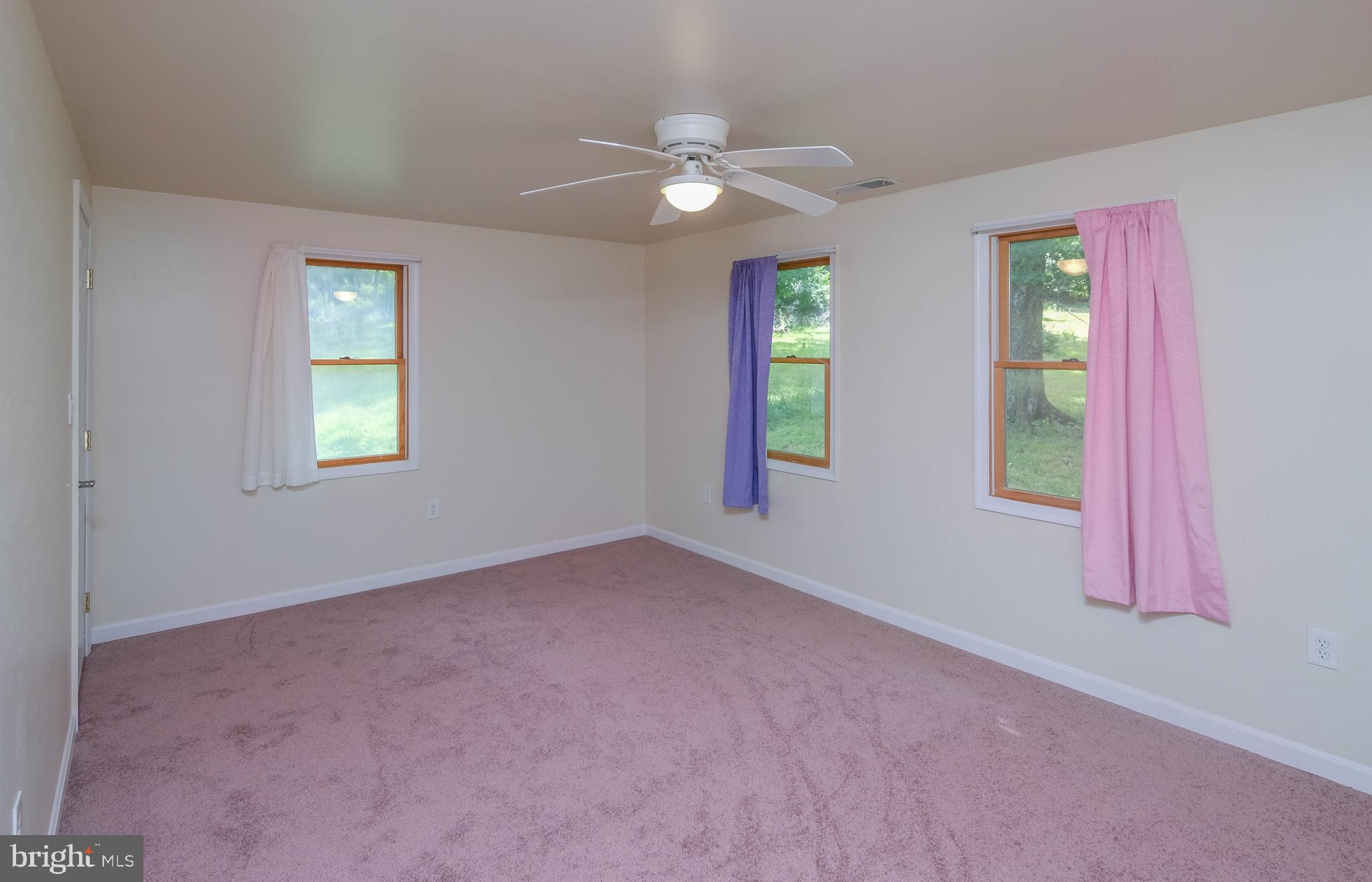 SKYLAND ESTATES - Residential