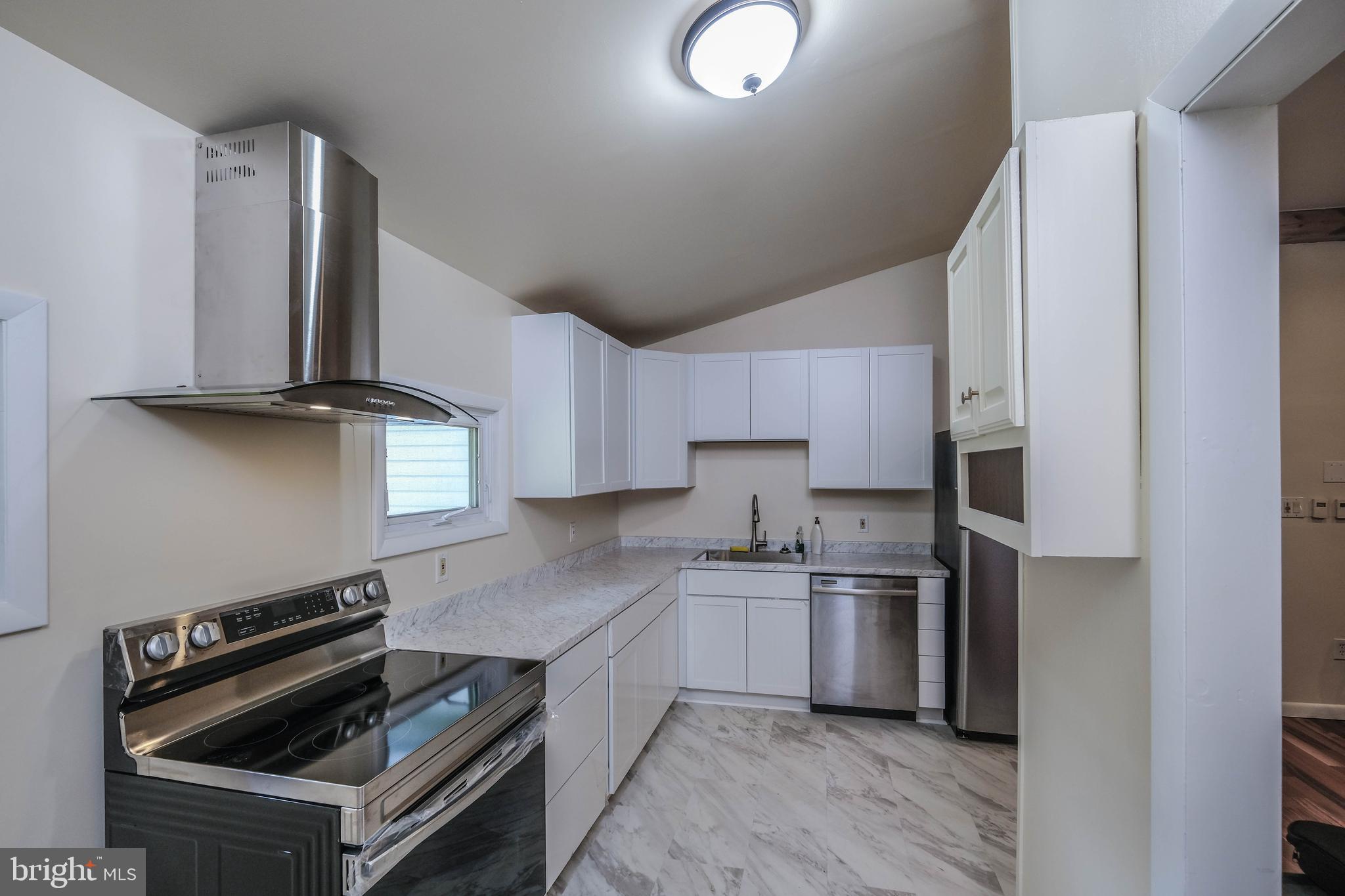 SKYLAND ESTATES - Residential