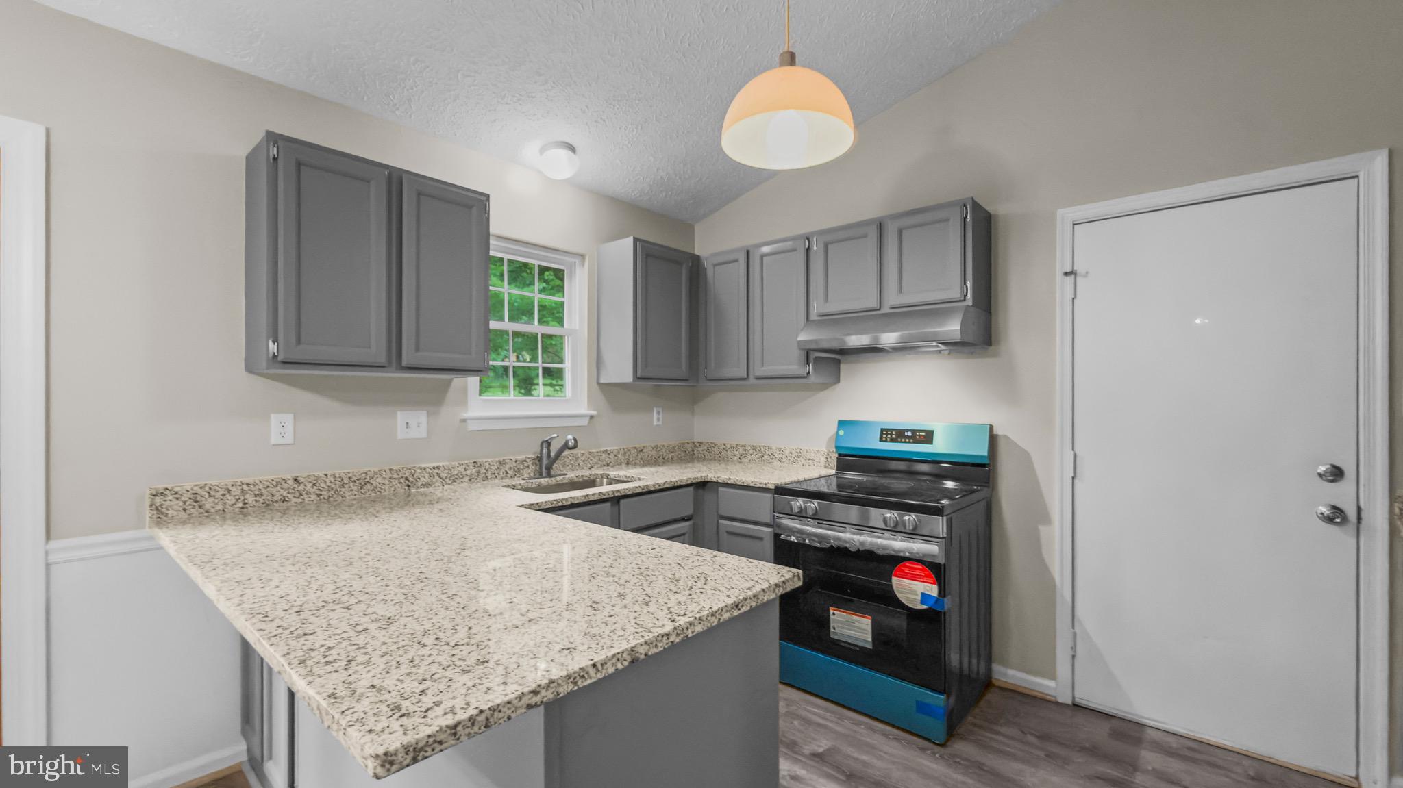 POTOMAC ESTATES - Residential
