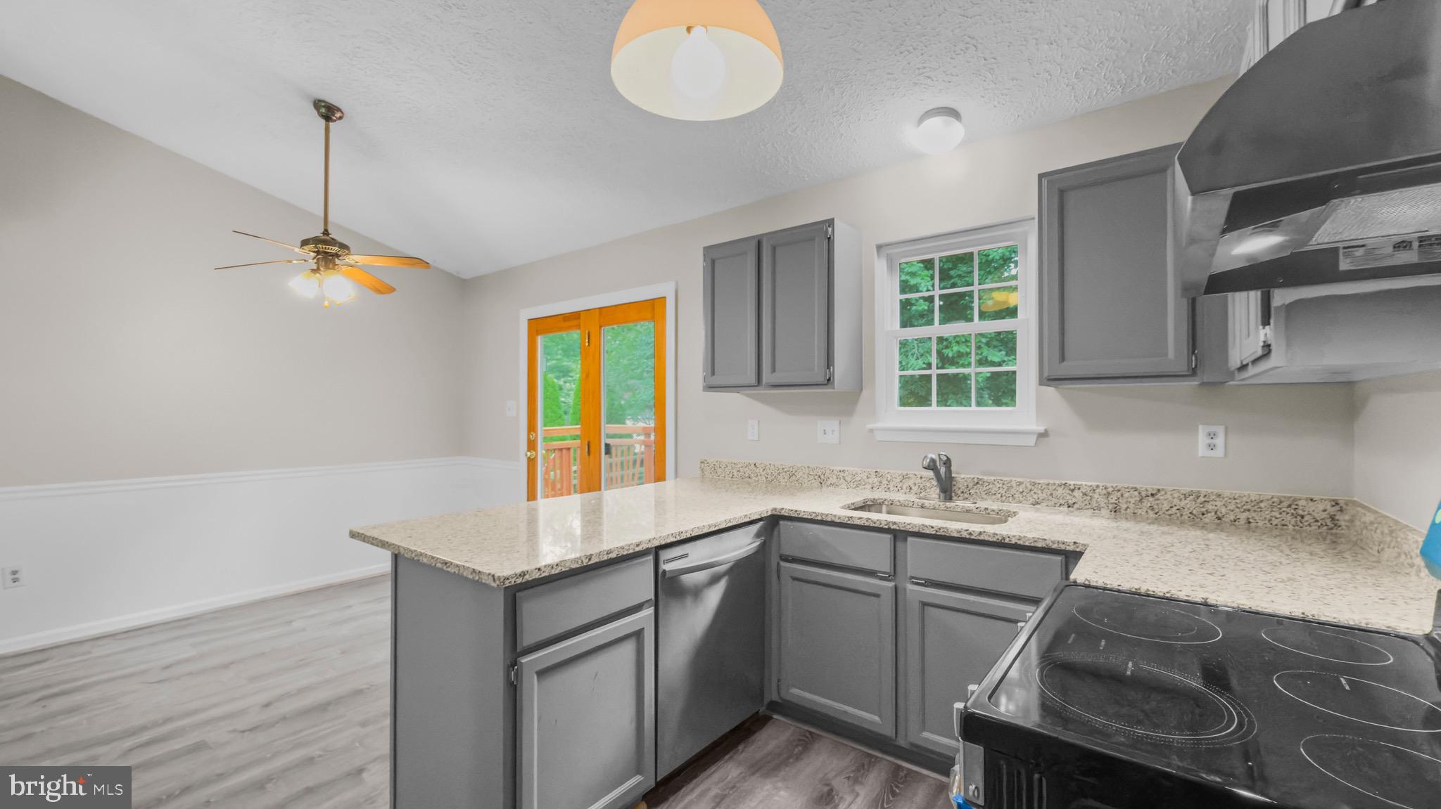 POTOMAC ESTATES - Residential