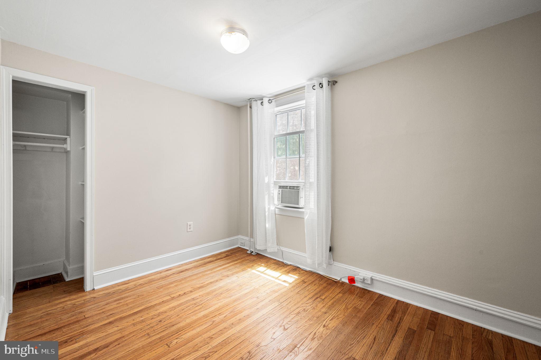 GARRETT HILL - Residential