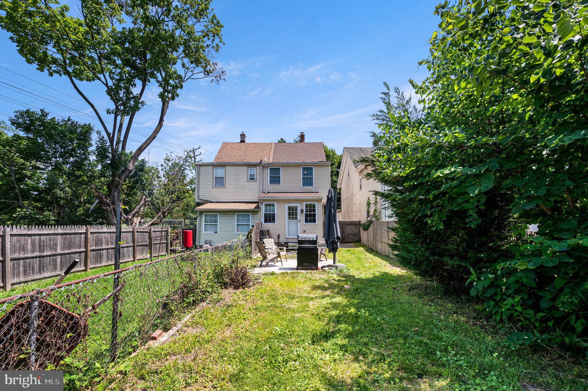 GARRETT HILL - Residential