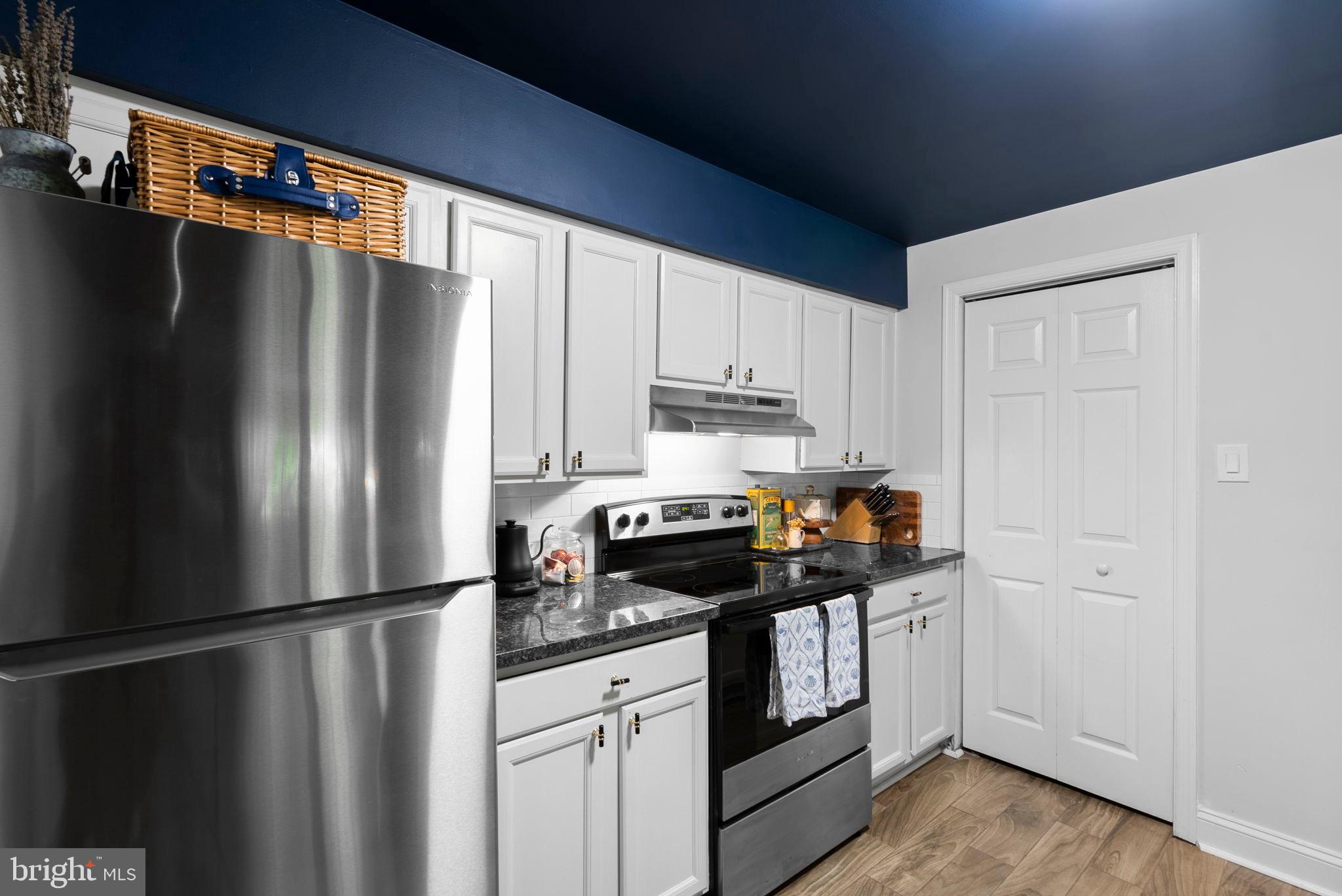 HILLTOP VILLAGE CONDOMINIUMS - Residential