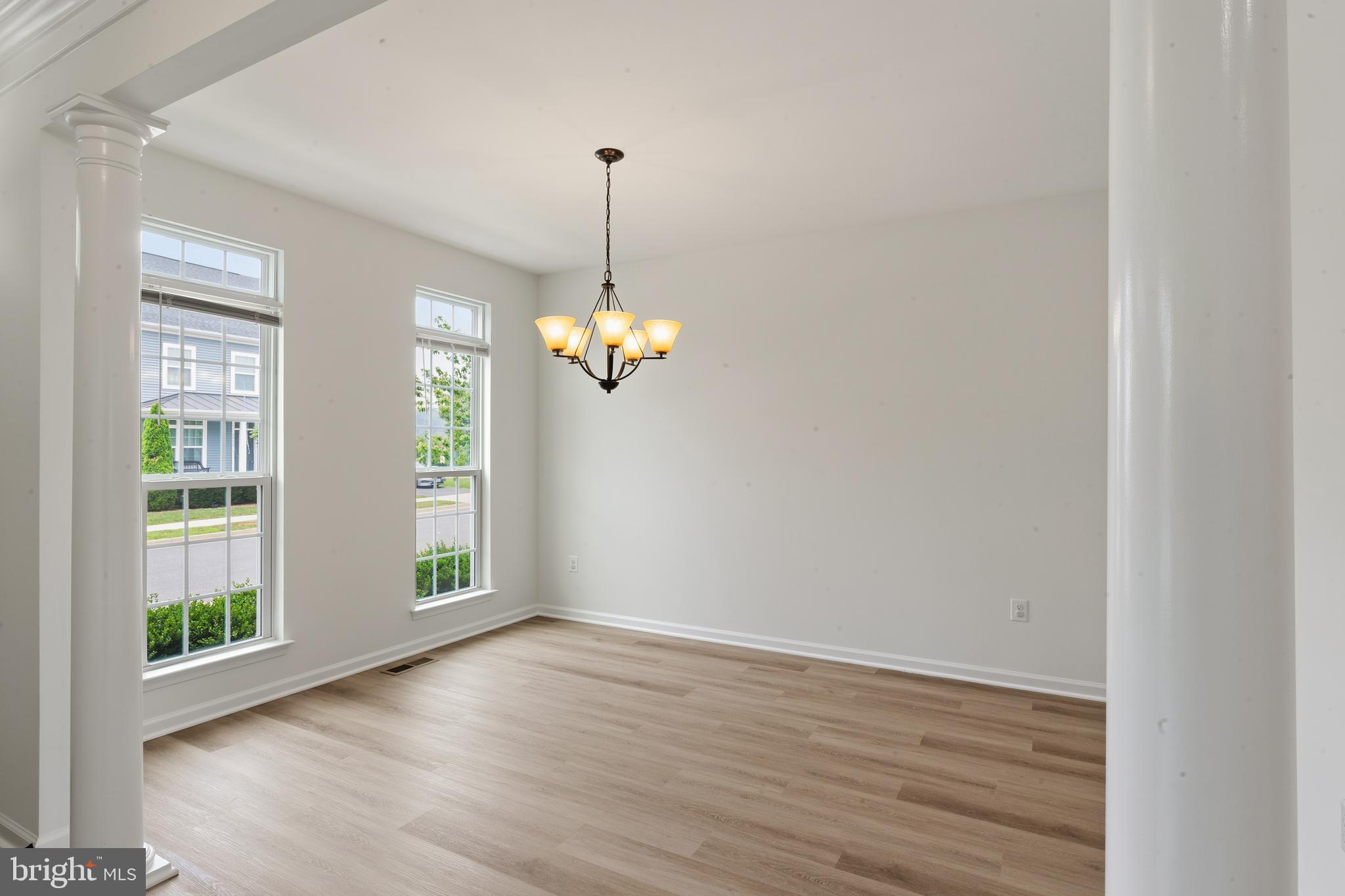 MINTBROOK - Residential