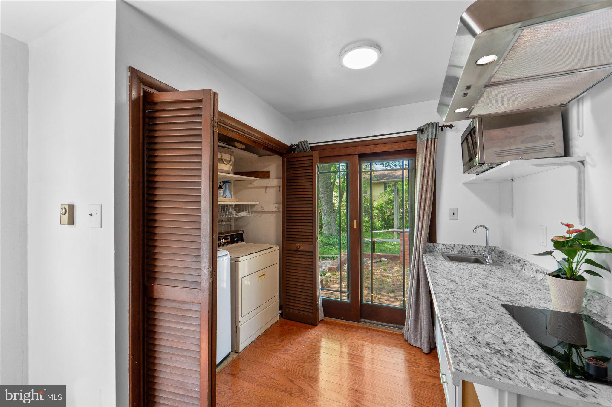 MONTICELLO FOREST - Residential Lease