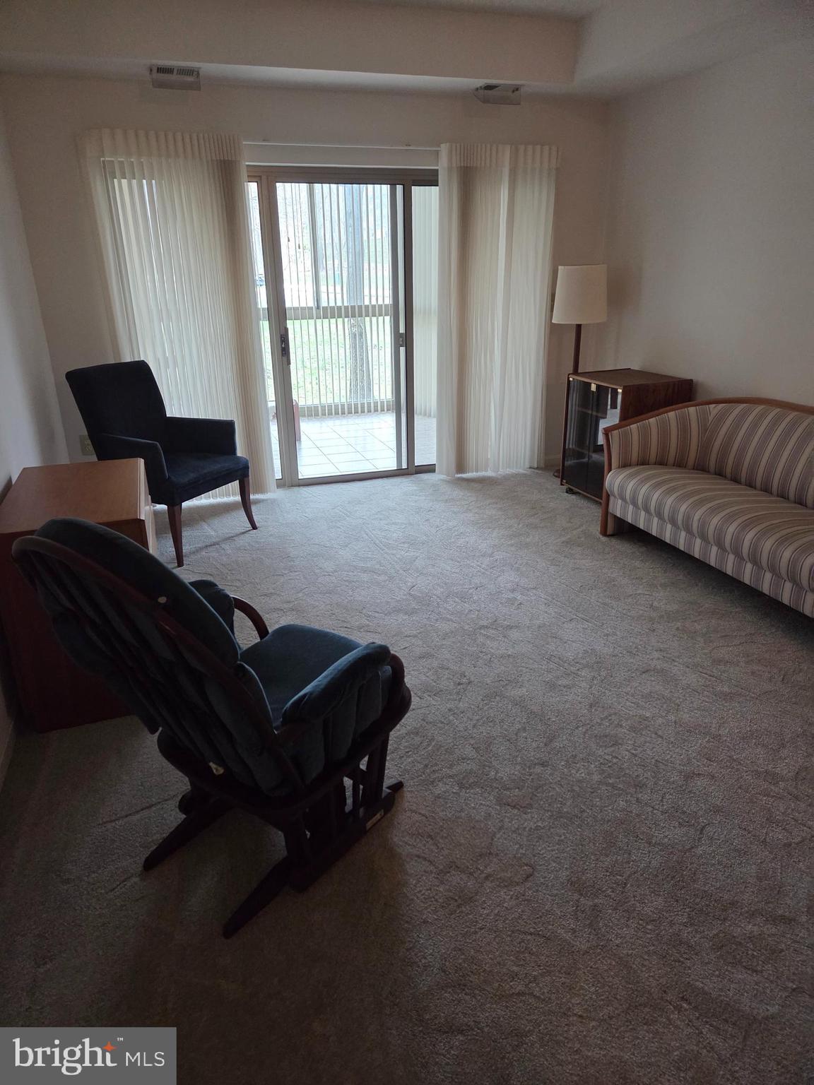 TURNBERRY COURTS AT LEIS - Residential