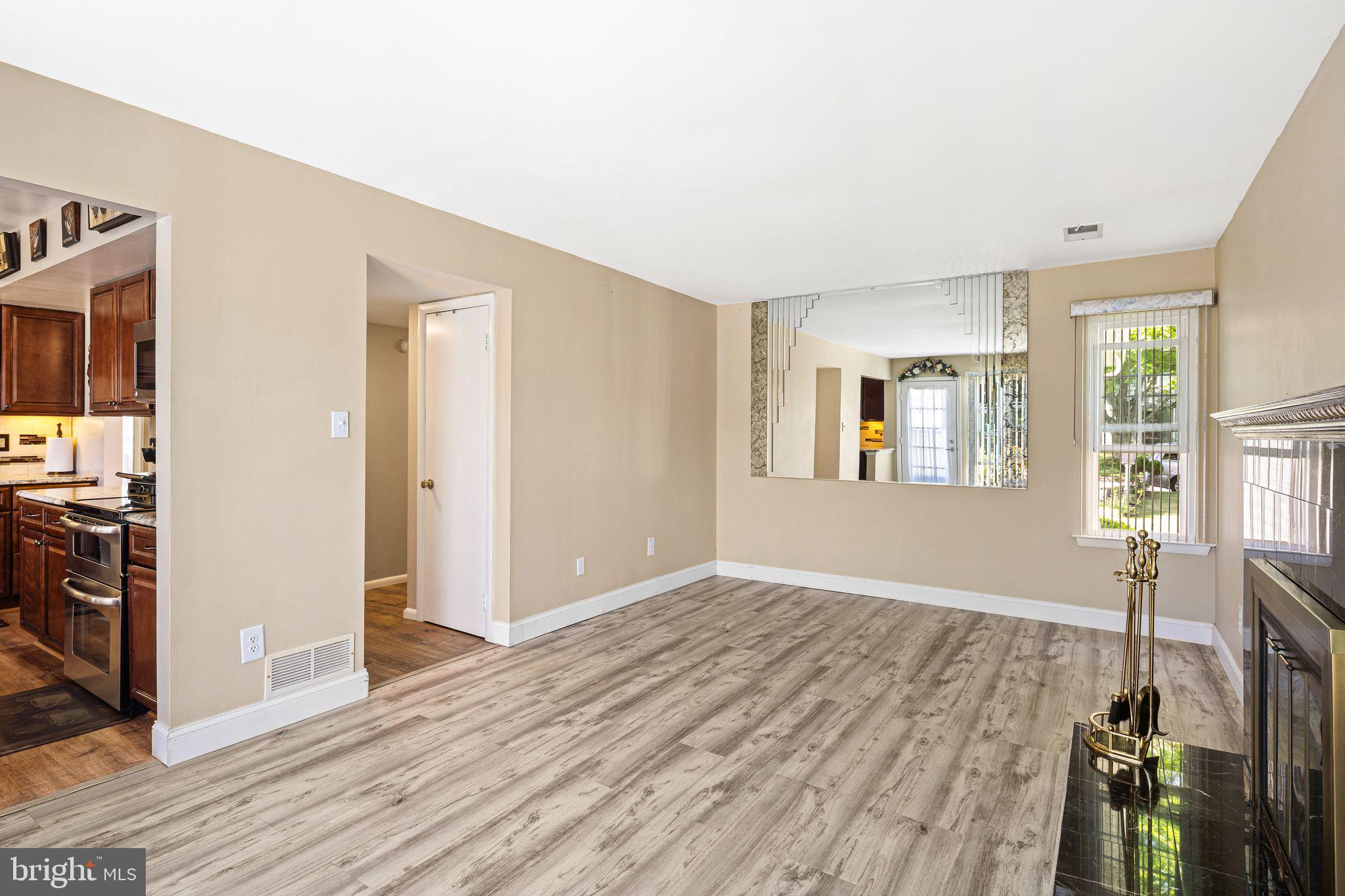 HORSHAMTOWNE - Residential