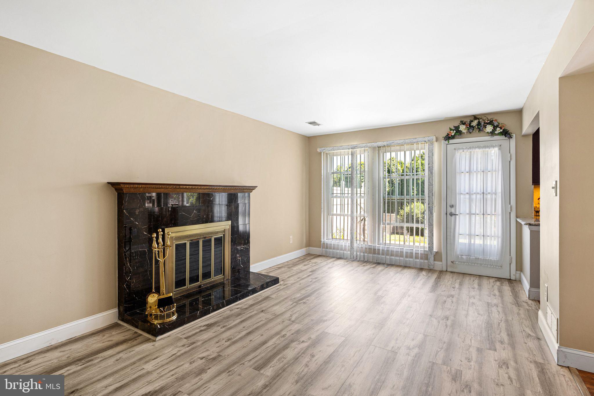 HORSHAMTOWNE - Residential