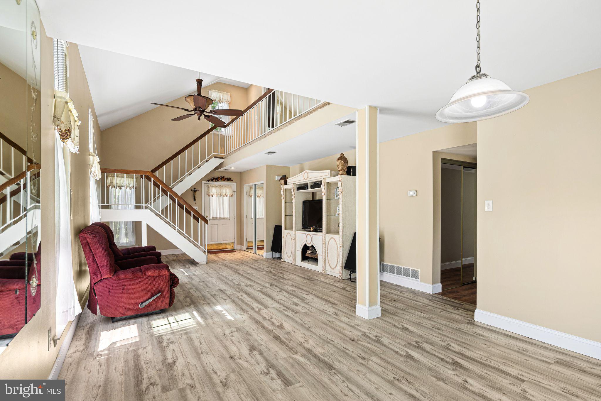 HORSHAMTOWNE - Residential