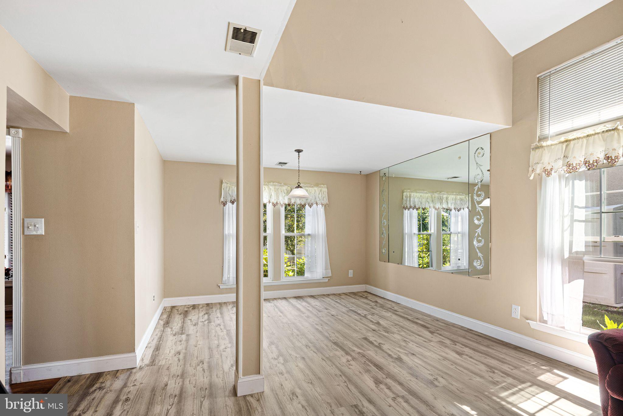 HORSHAMTOWNE - Residential