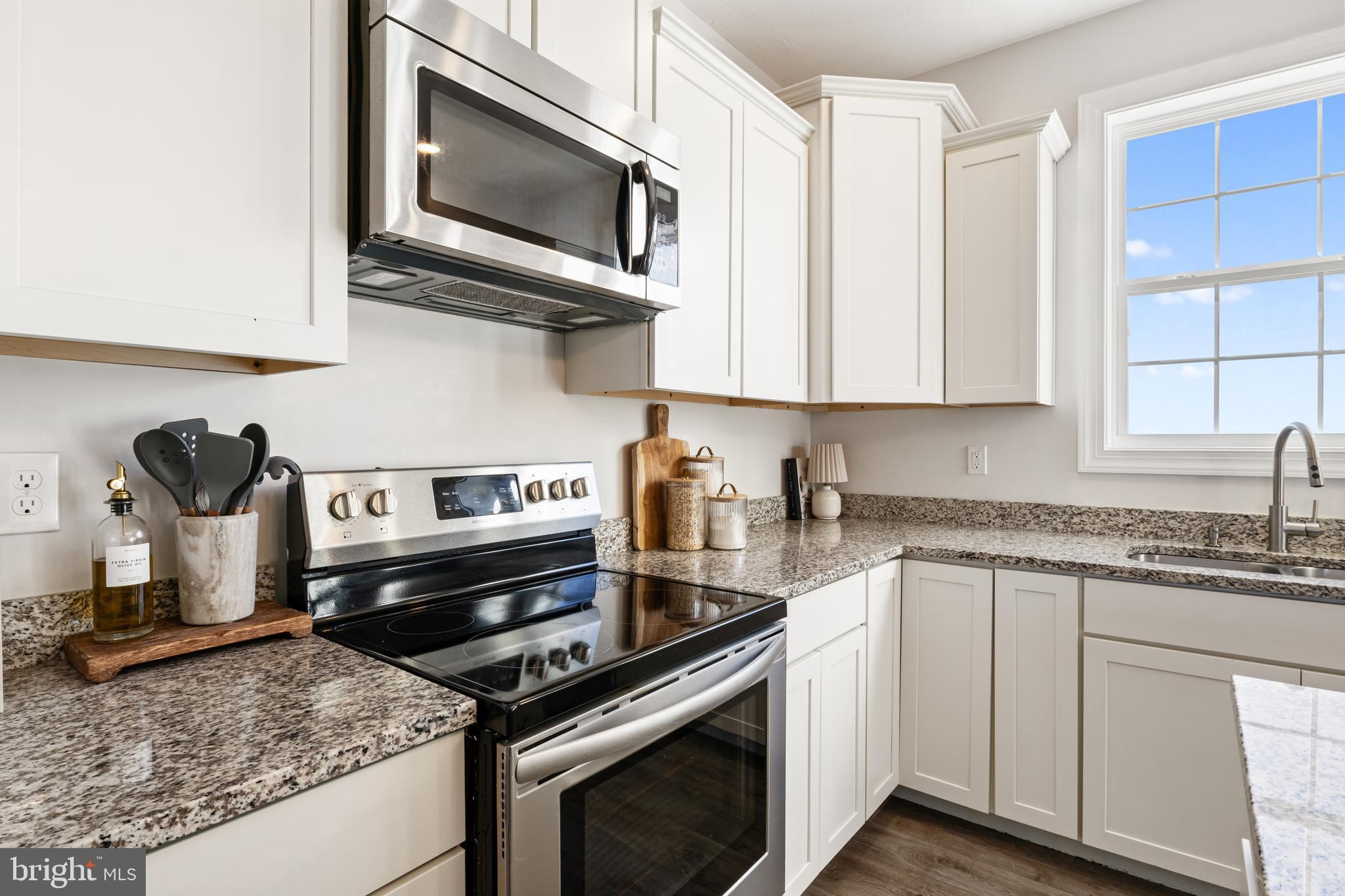 YORK TWP - Residential