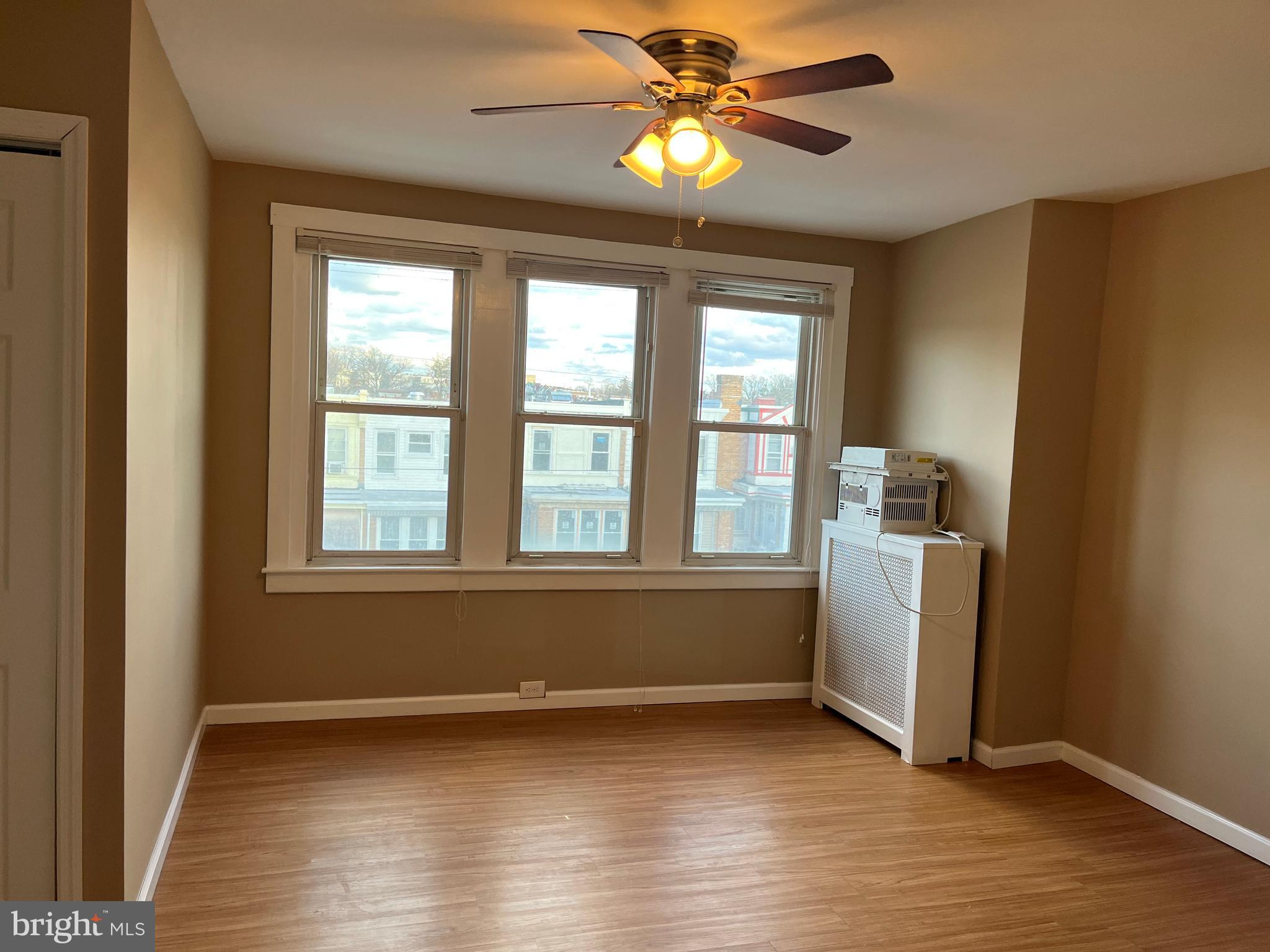 PHILADELPHIA (NORTHWEST) - Residential