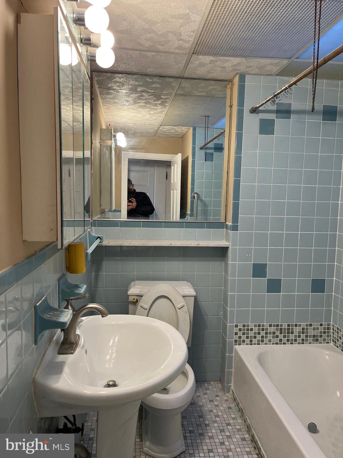 PHILADELPHIA (NORTHWEST) - Residential