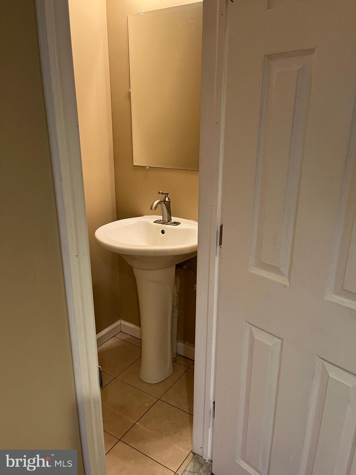 PHILADELPHIA (NORTHWEST) - Residential