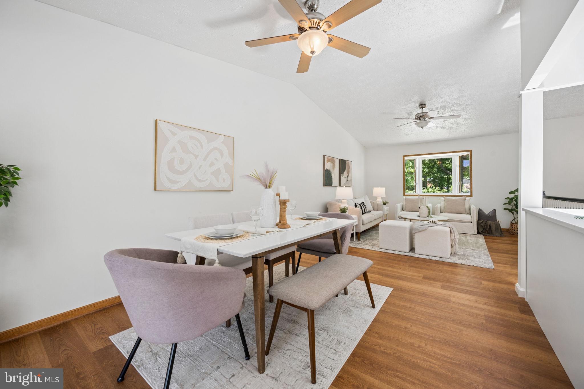 WALNUT LAKE - Residential