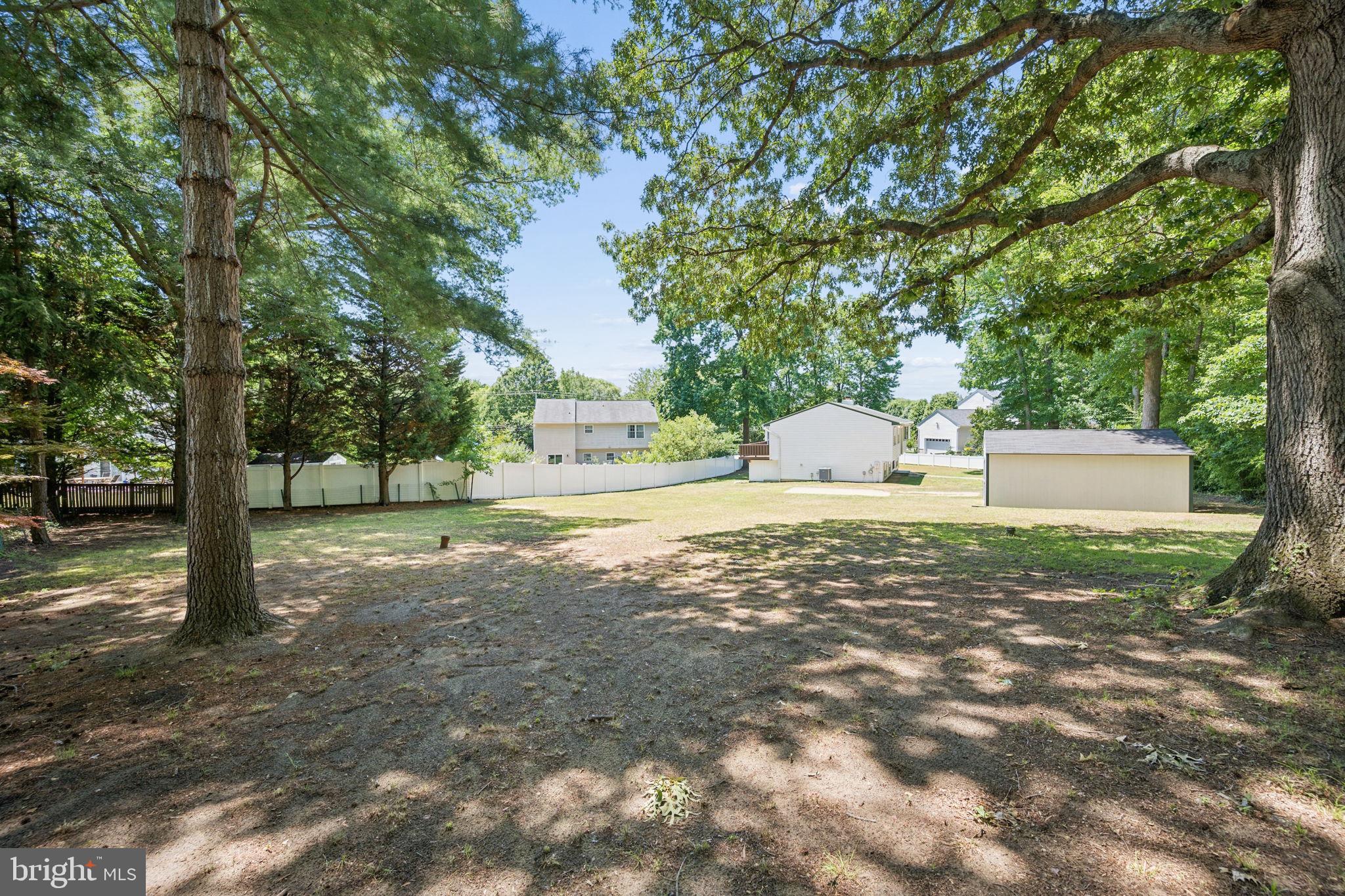 WALNUT LAKE - Residential