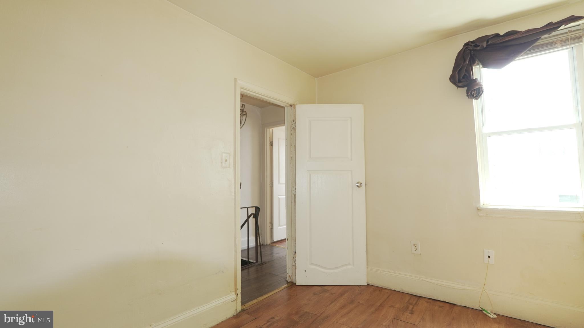 KENSINGTON - Residential