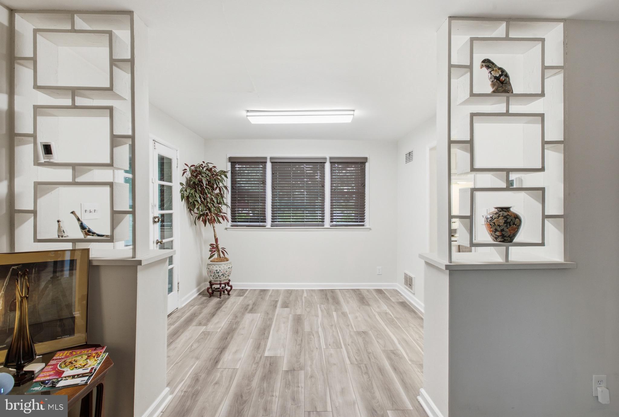 LANHAM ACRES - Residential