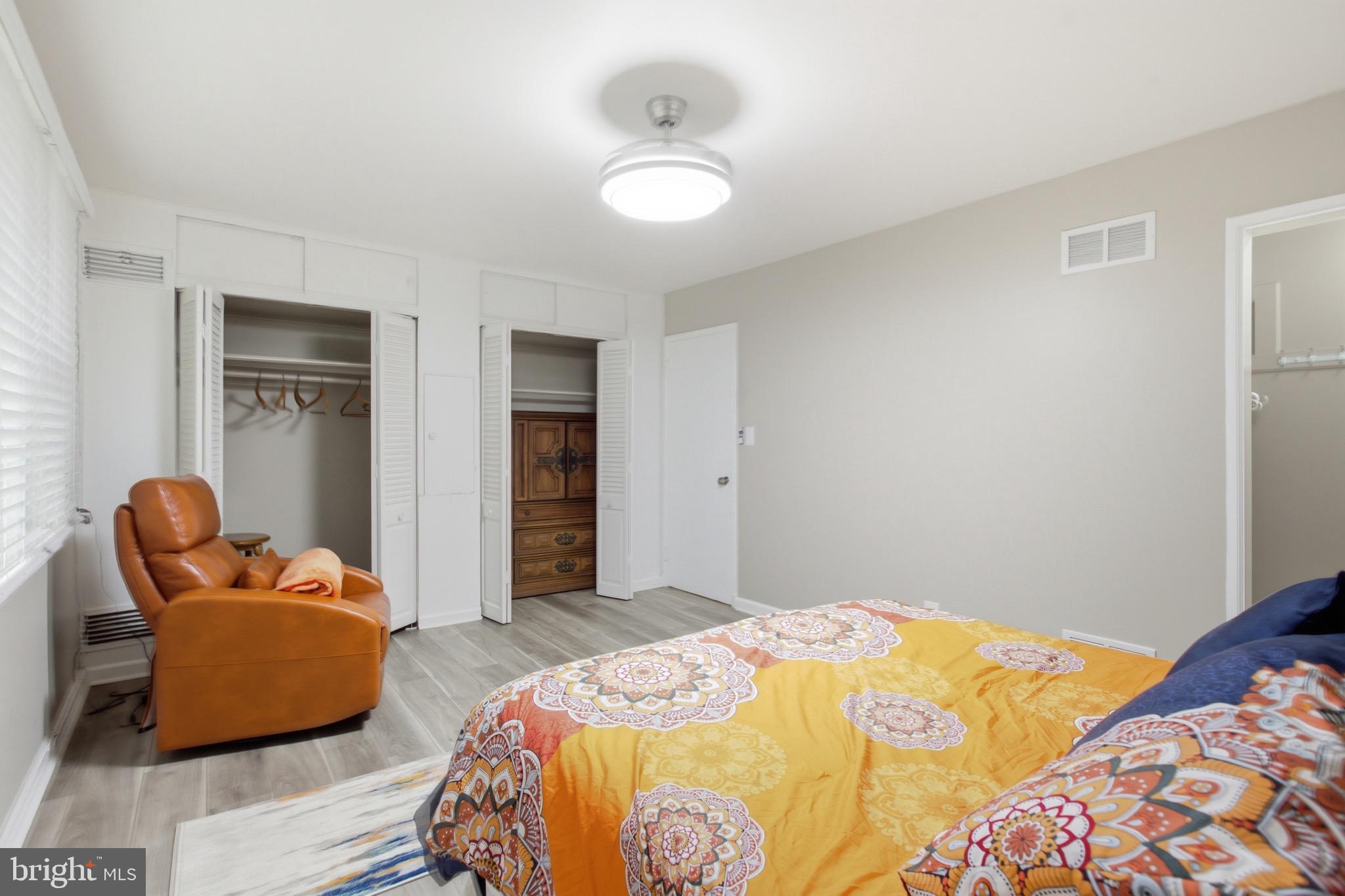 LANHAM ACRES - Residential