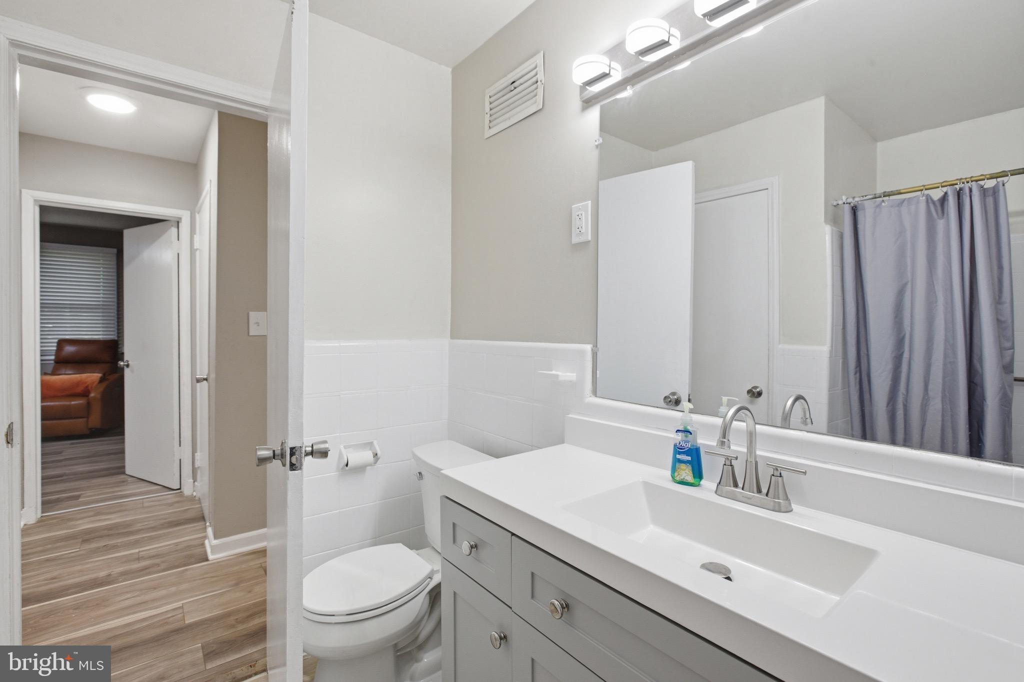 LANHAM ACRES - Residential