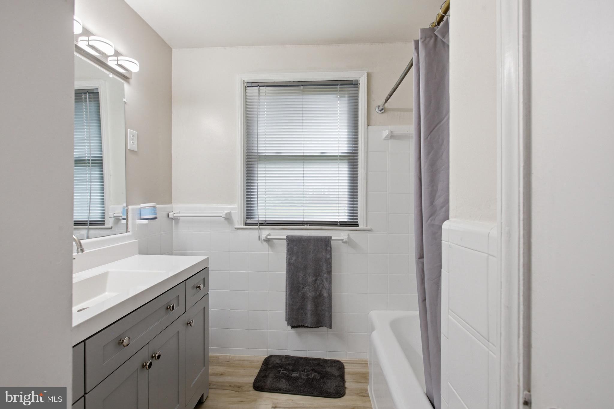 LANHAM ACRES - Residential