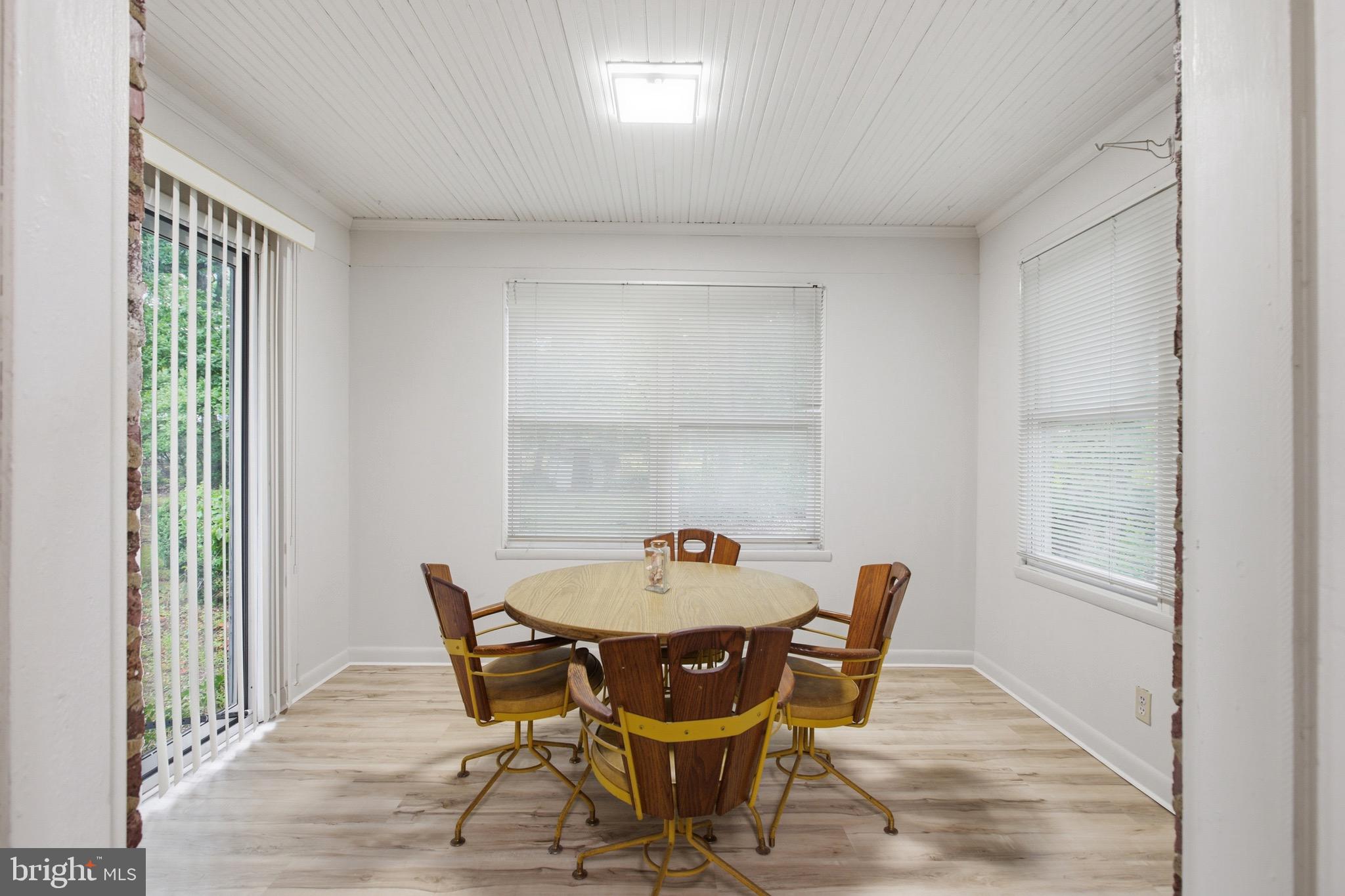 LANHAM ACRES - Residential
