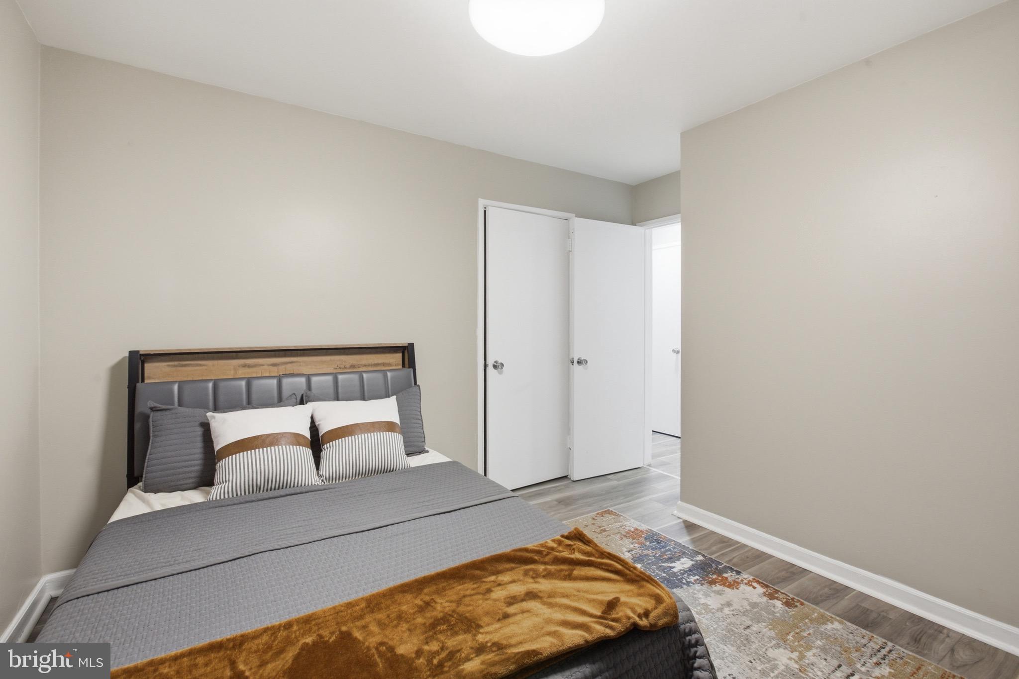 LANHAM ACRES - Residential