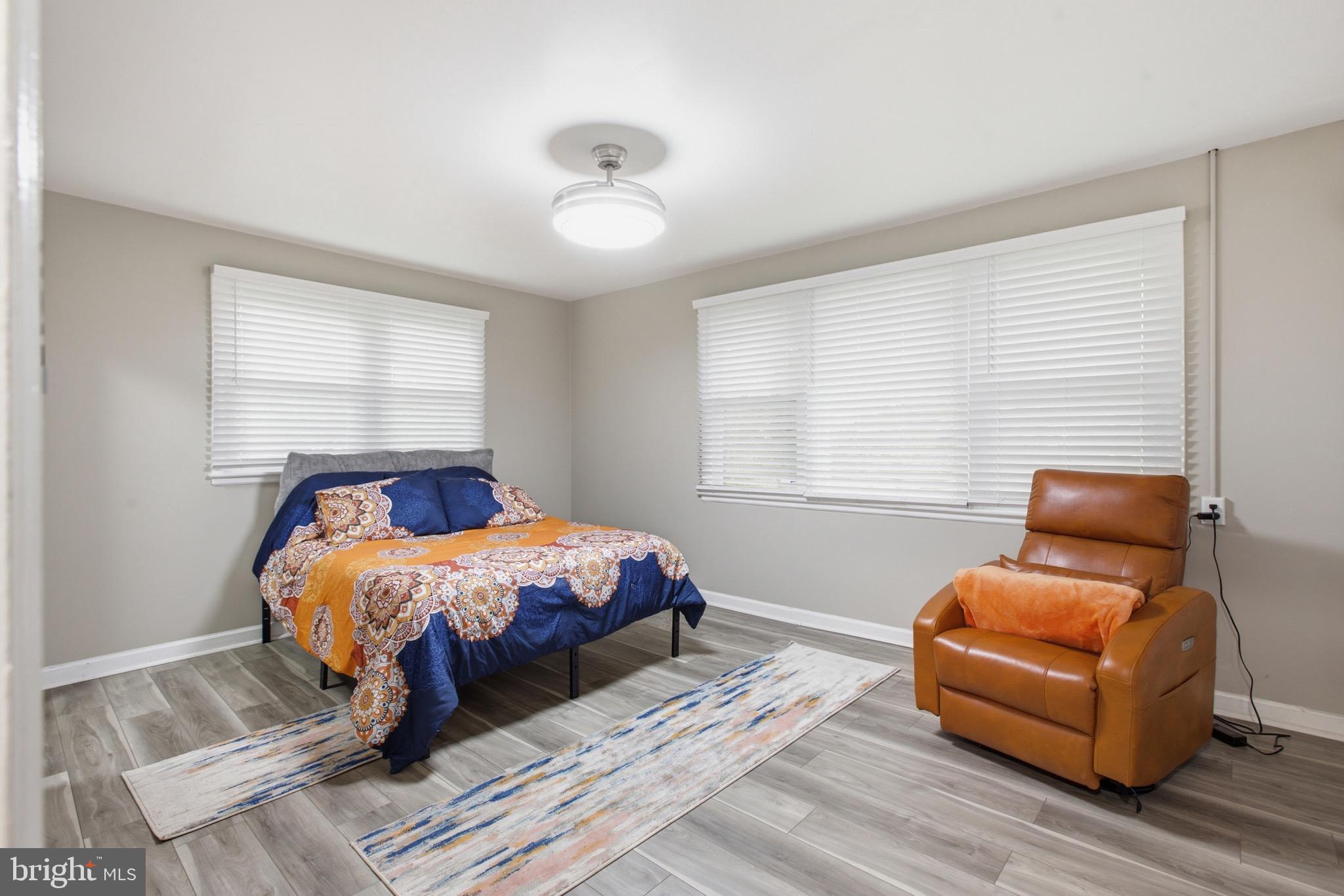 LANHAM ACRES - Residential