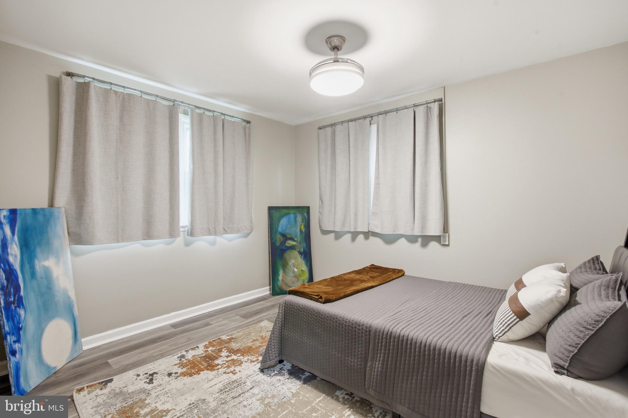 LANHAM ACRES - Residential