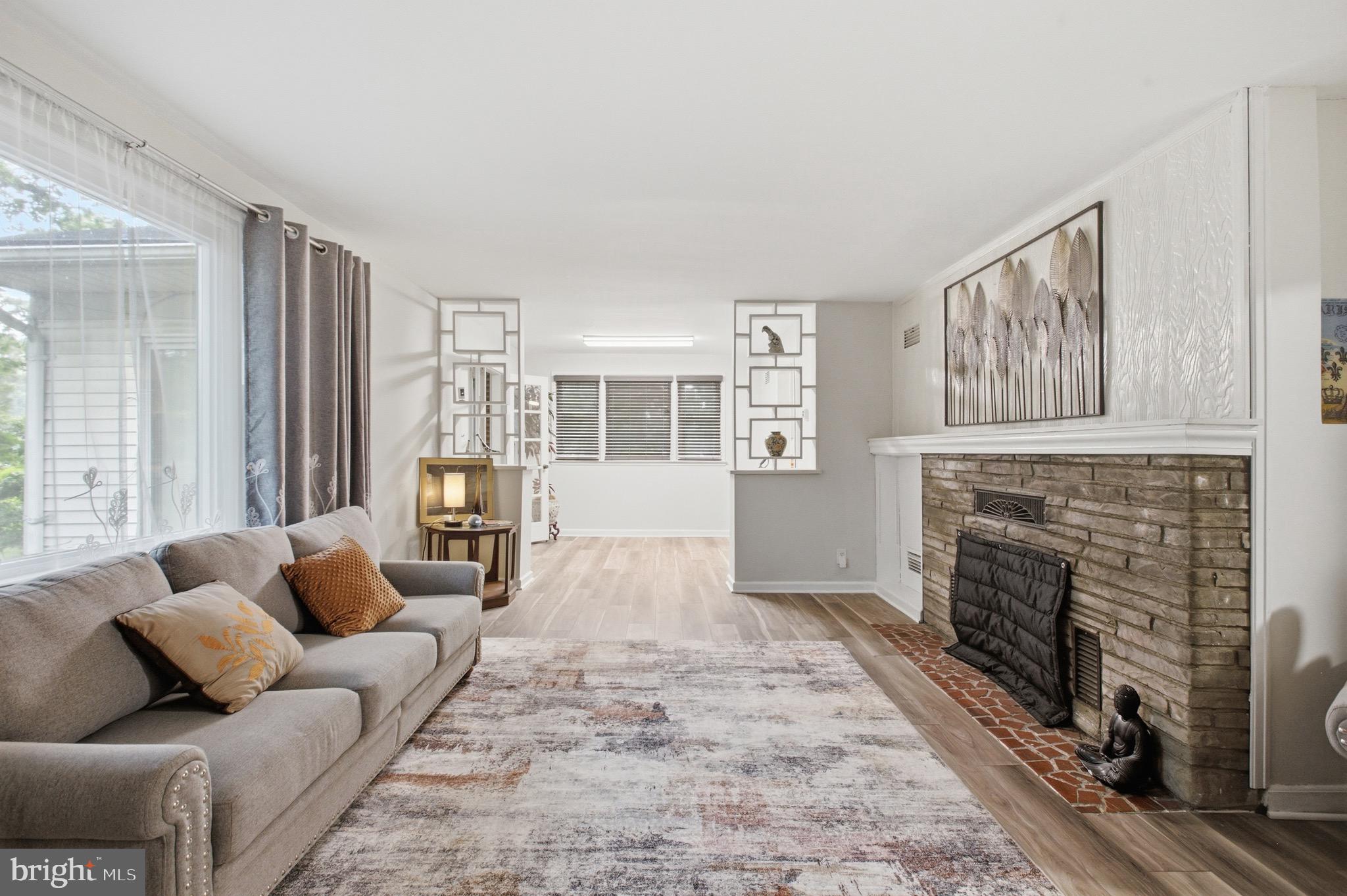 LANHAM ACRES - Residential