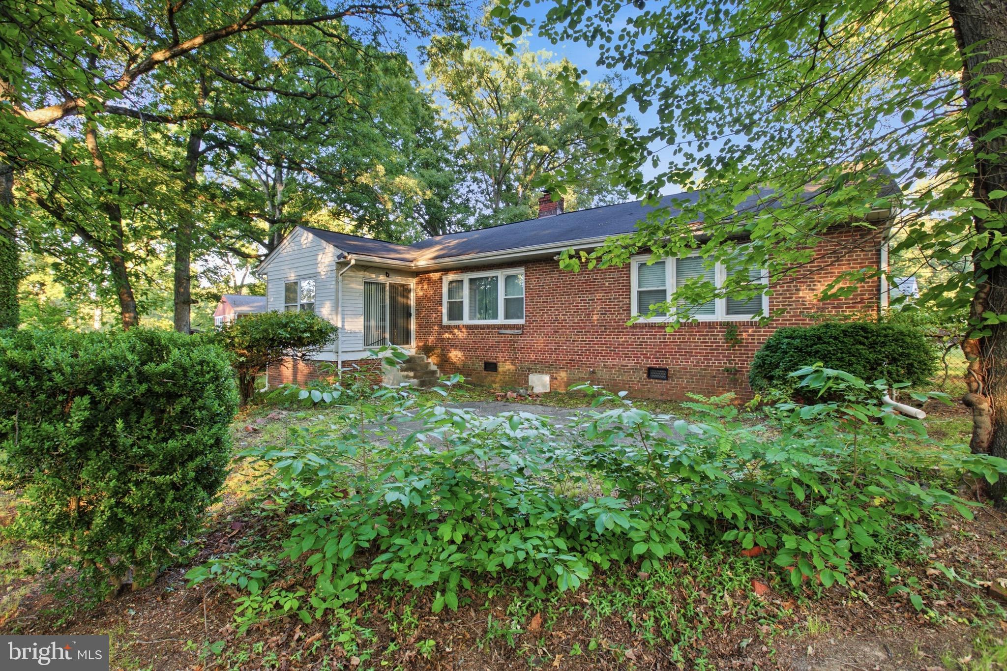 LANHAM ACRES - Residential